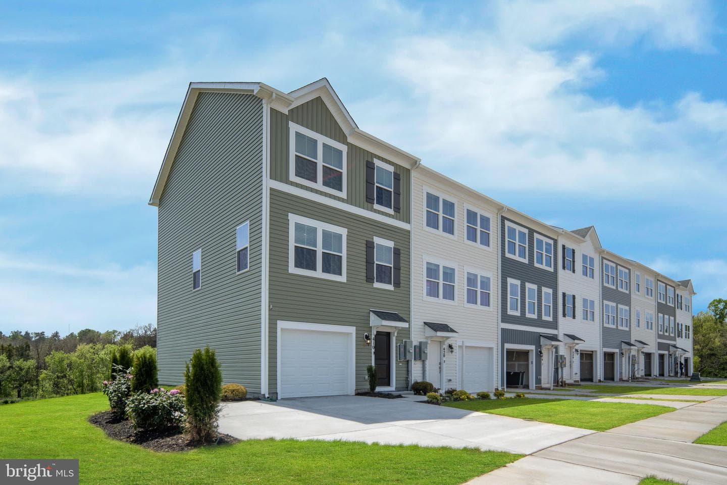 Stuart Ct, Strasburg