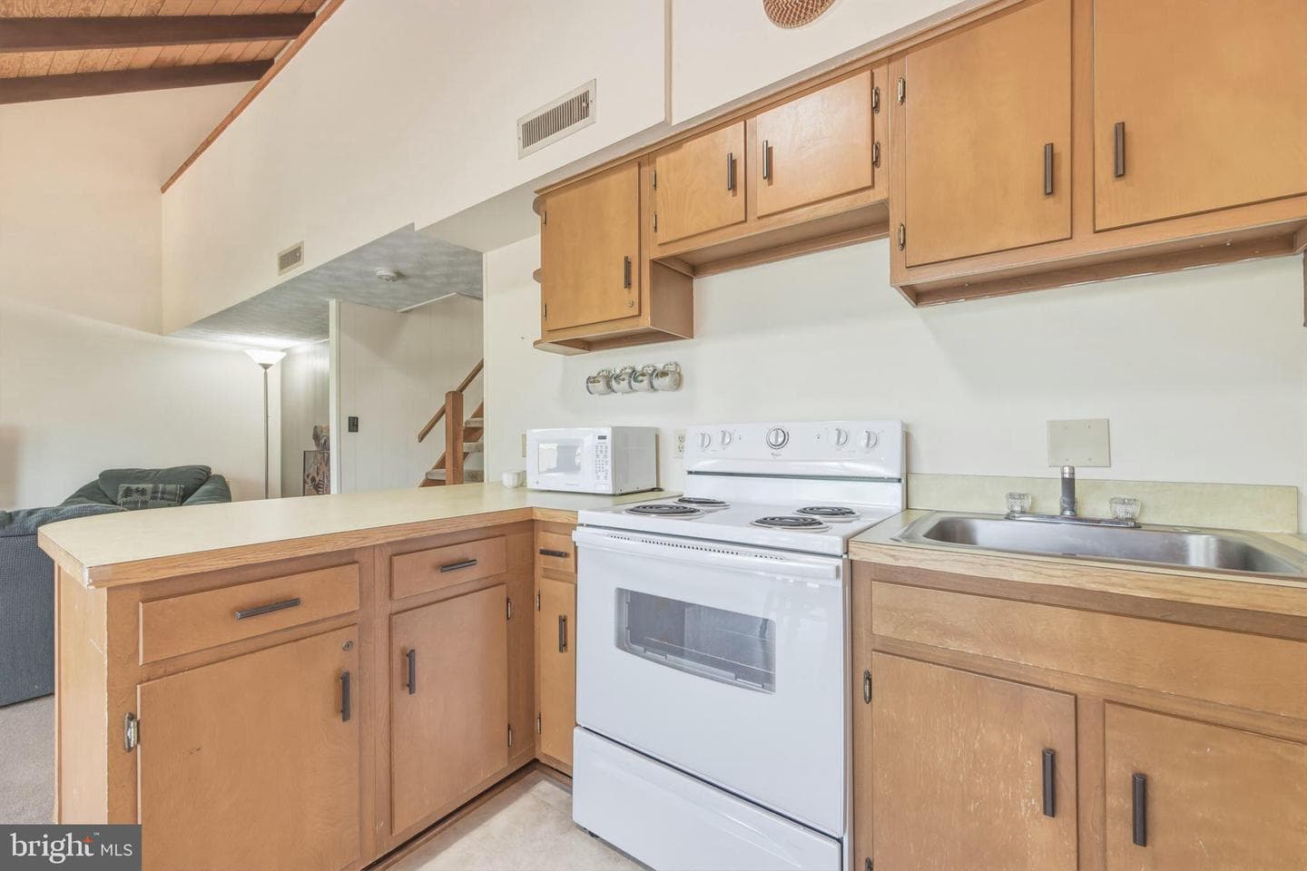 274 the Hill Rd # 13-C photo 22