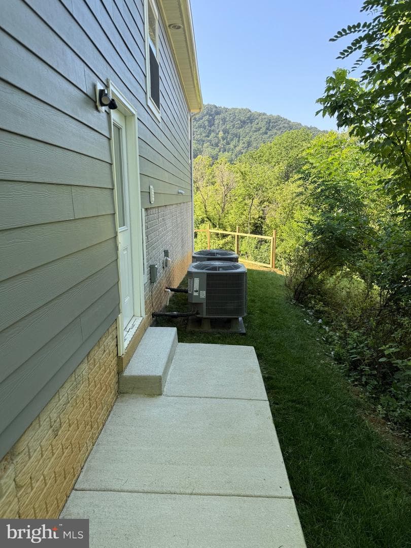 628 Black Bear Road photo 34