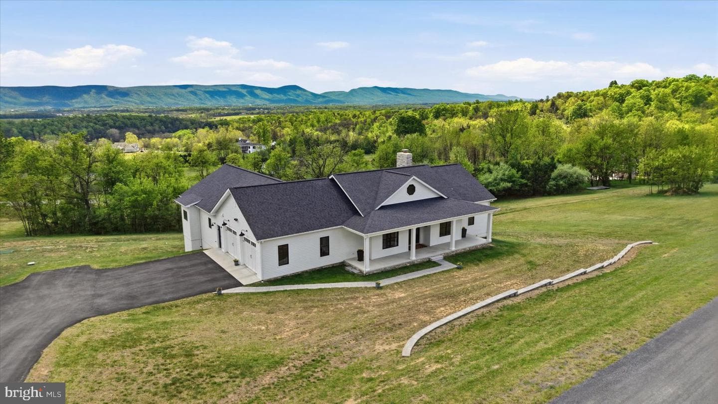 33 Kibo Ct, Maurertown