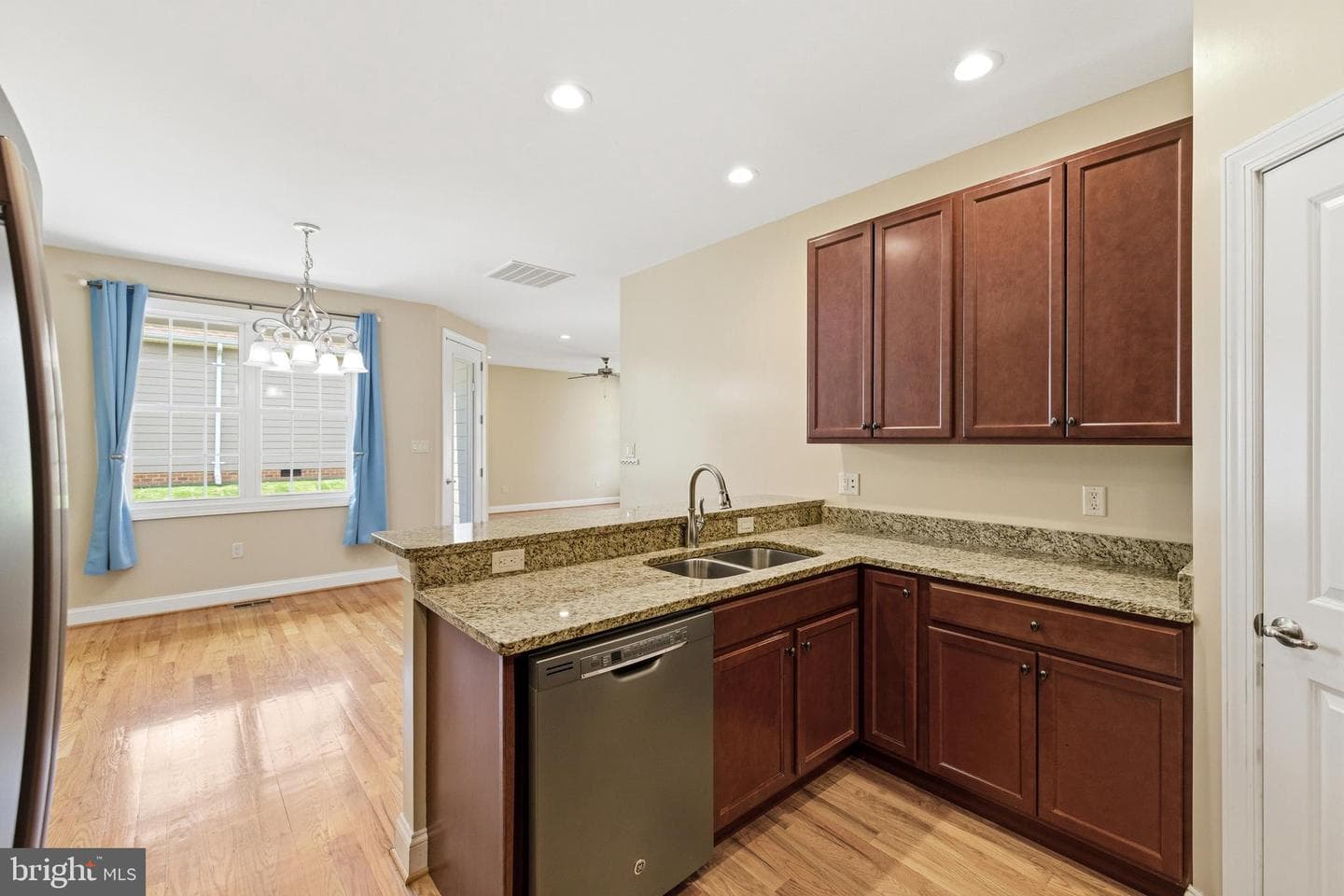 1017 Sun Poppy Court photo 6