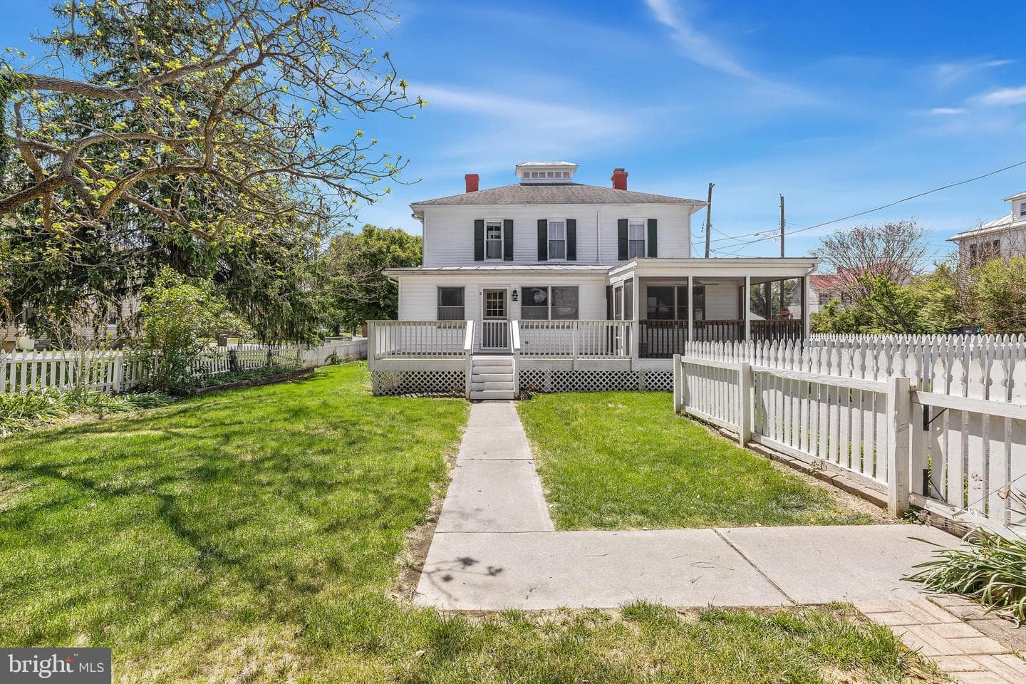 394 W King Street photo 11