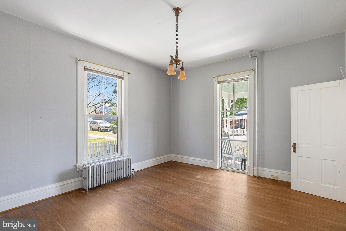 394 W King Street photo 22