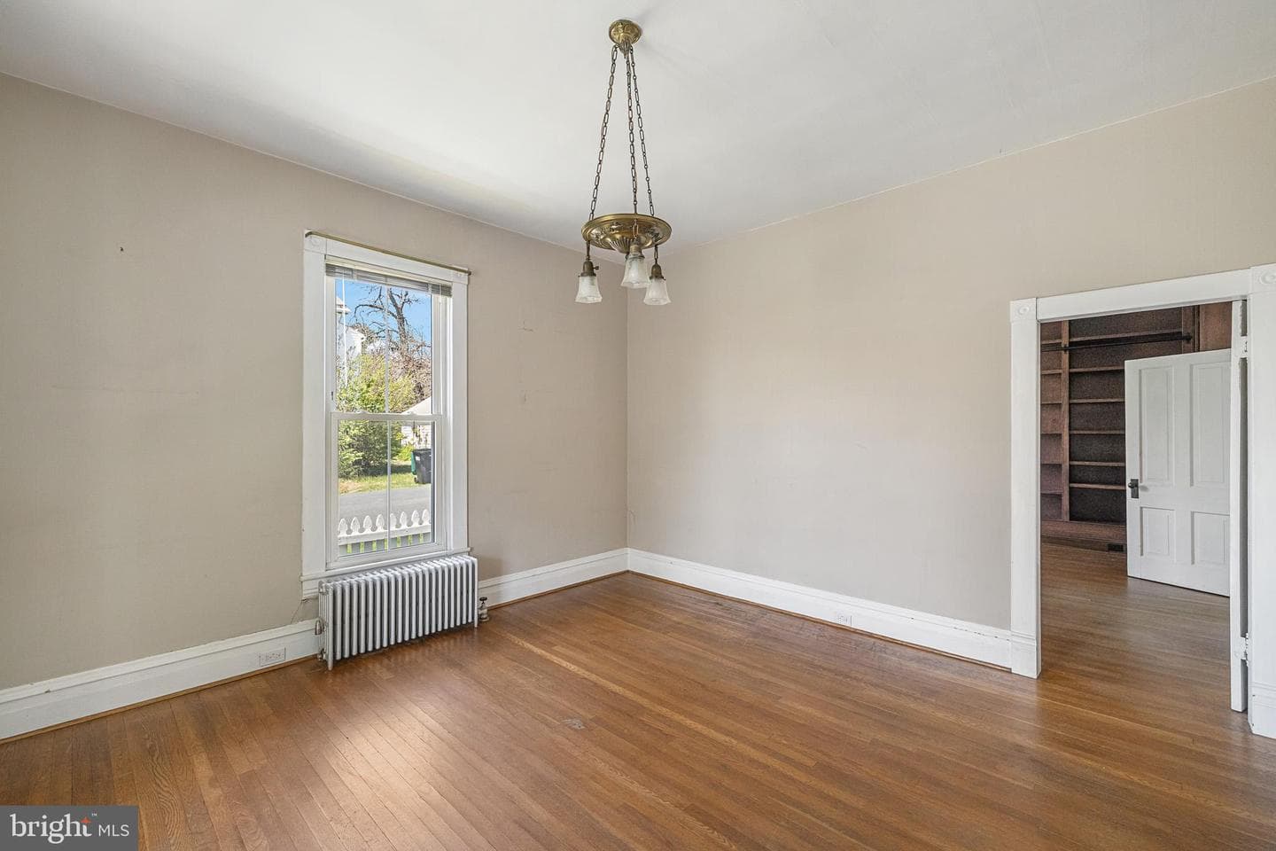 394 W King Street photo 25