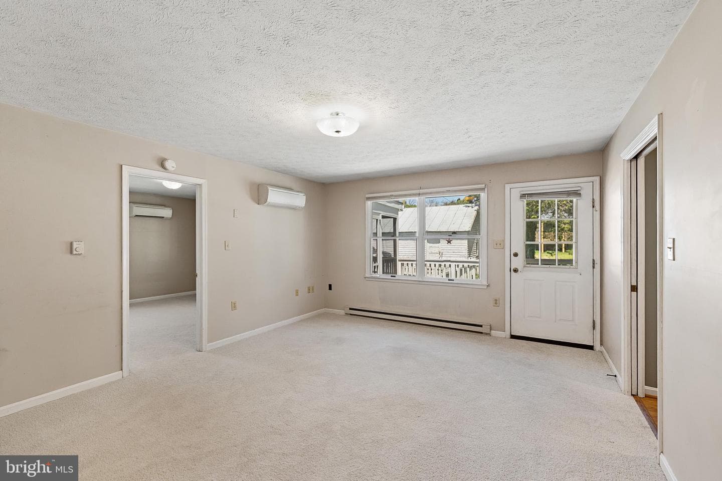 394 W King Street photo 45