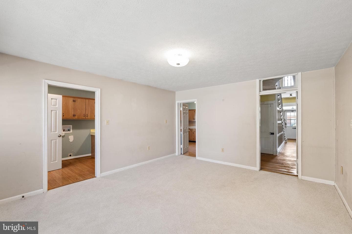 394 W King Street photo 48