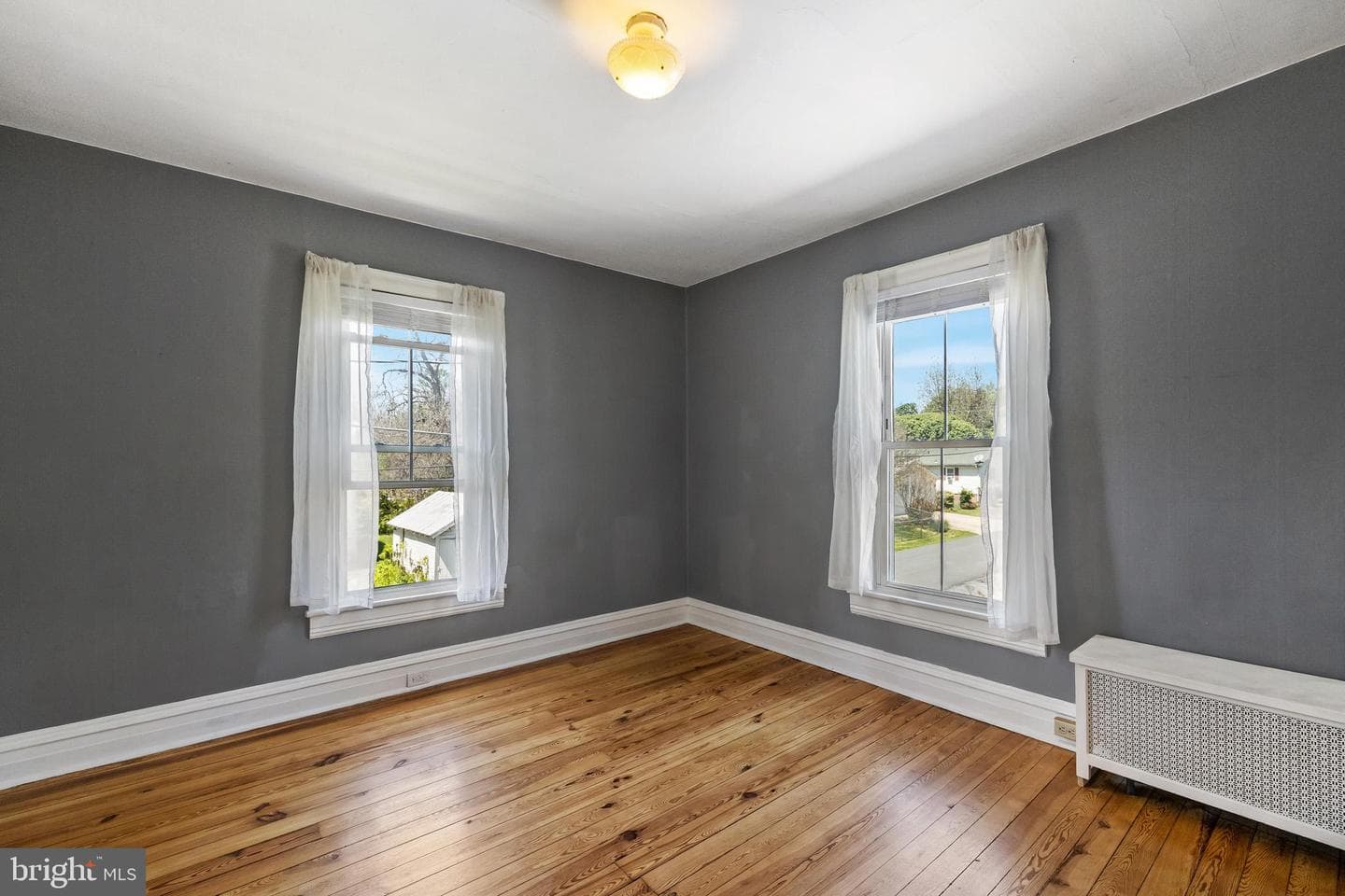 394 W King Street photo 68