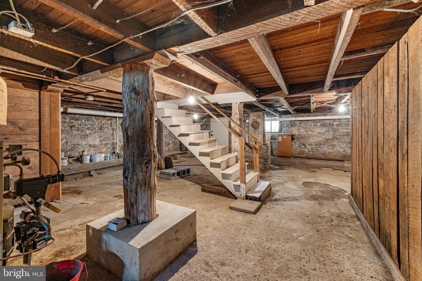 394 W King Street photo 78