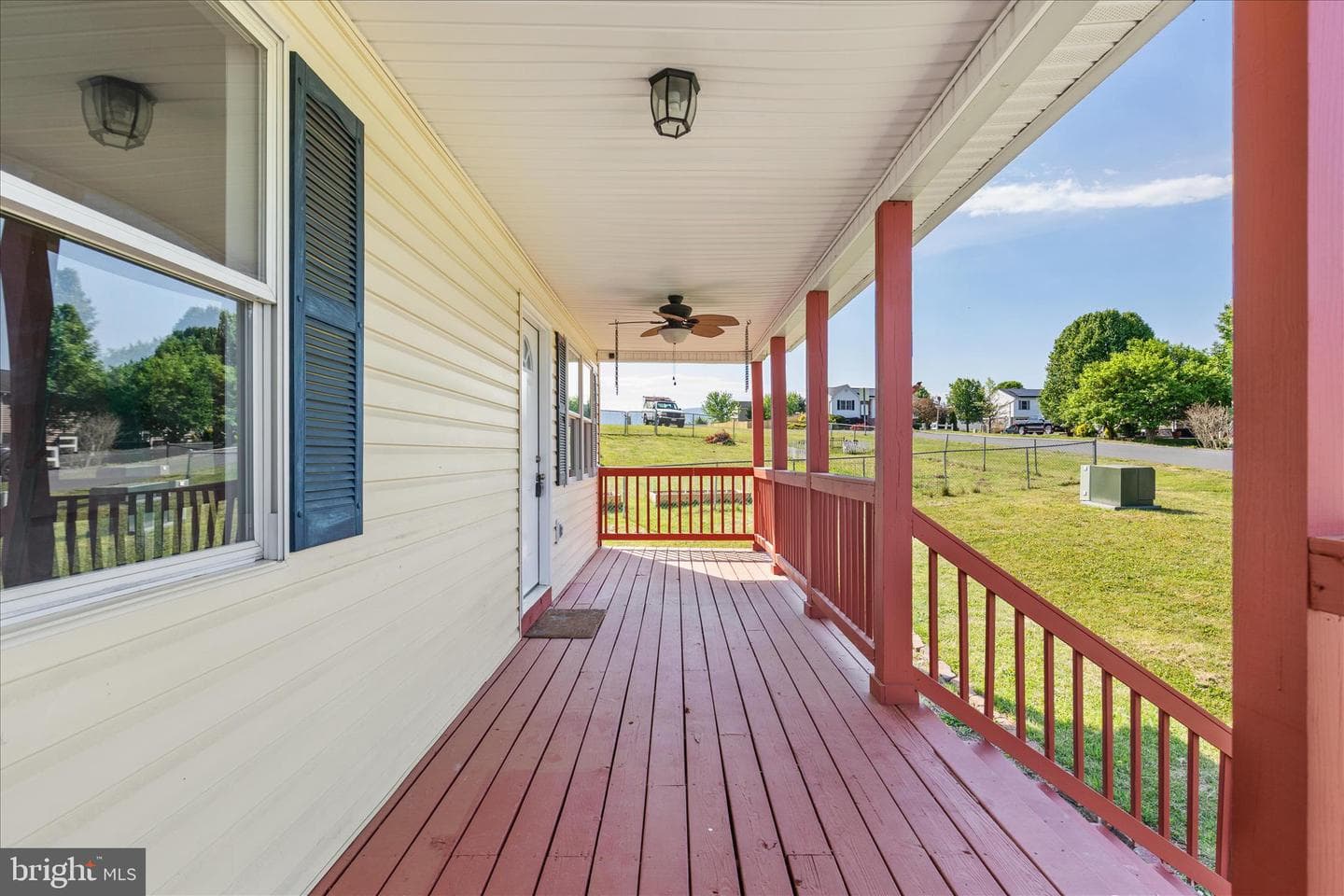 329 Wise Avenue photo 30