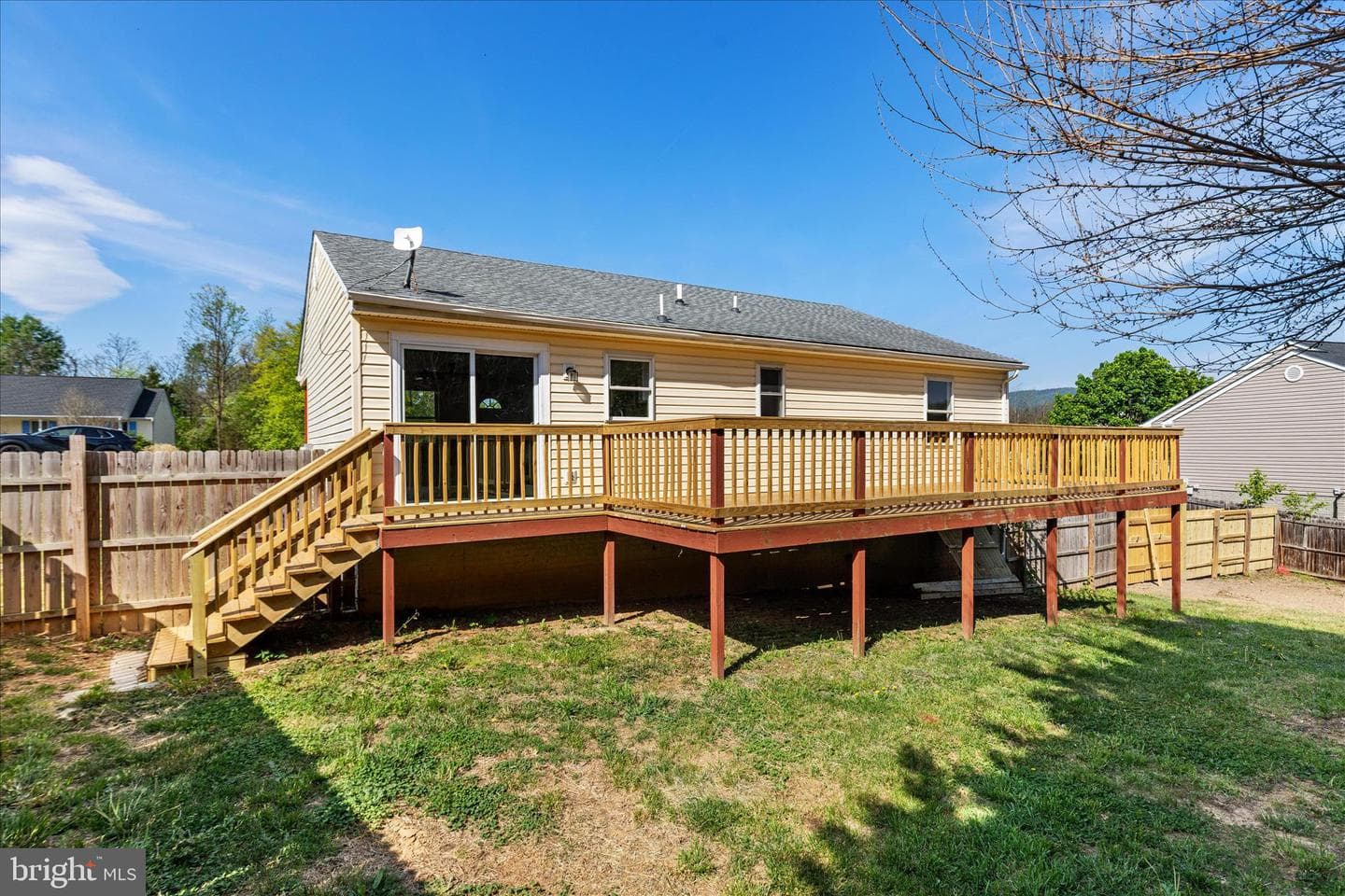 329 Wise Avenue photo 32