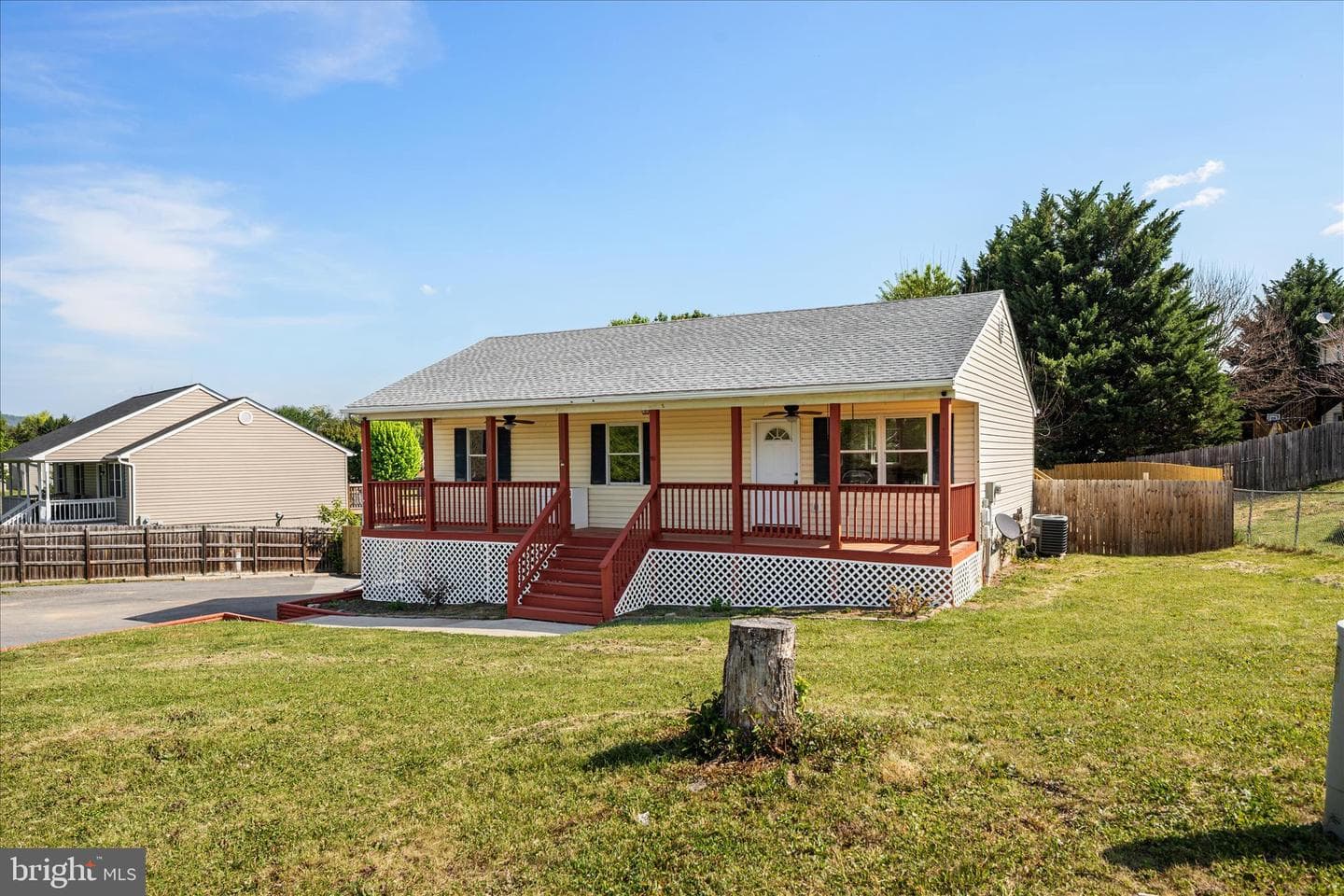 329 Wise Avenue photo 41