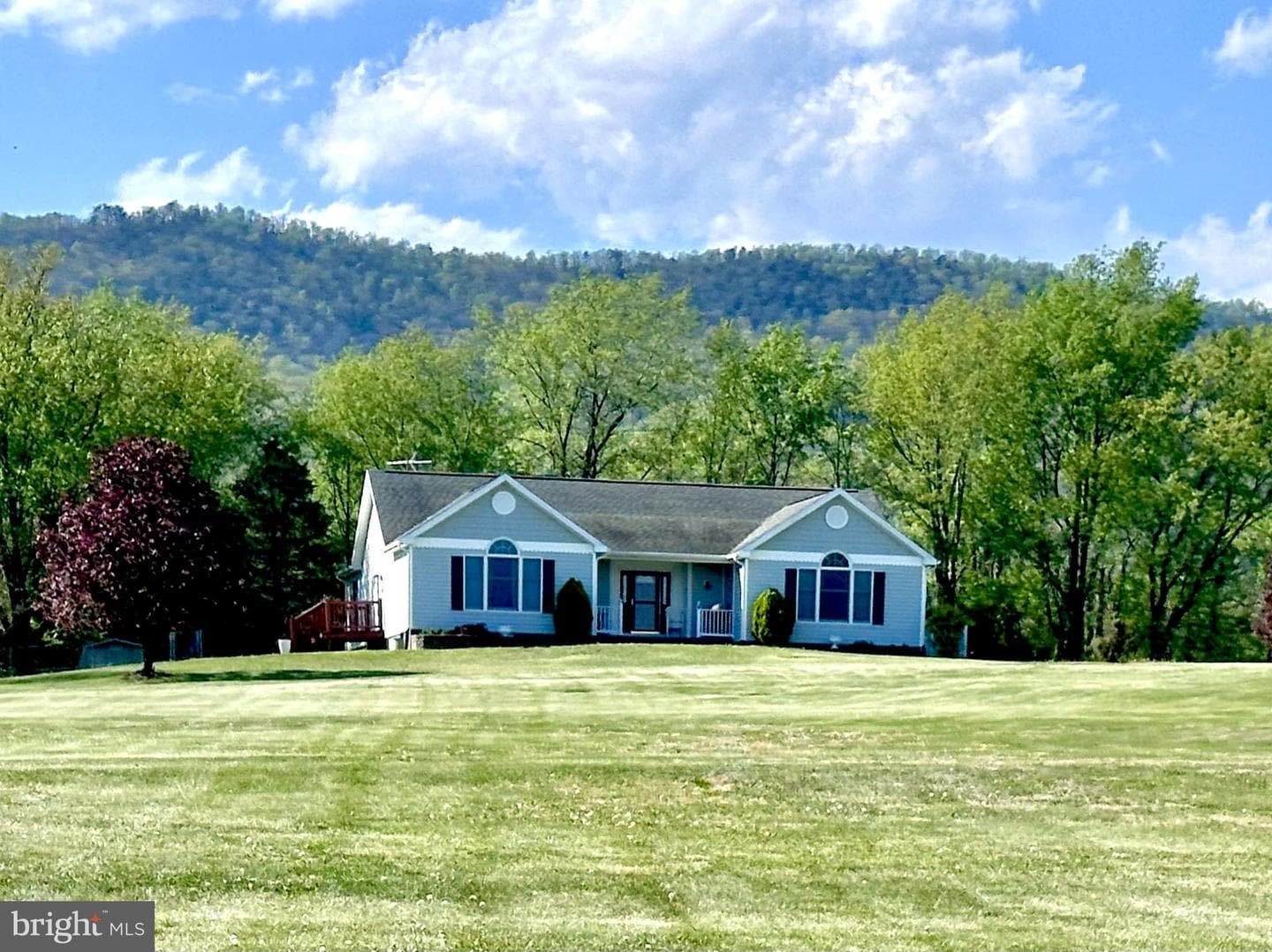 16335 Back Road, Strasburg