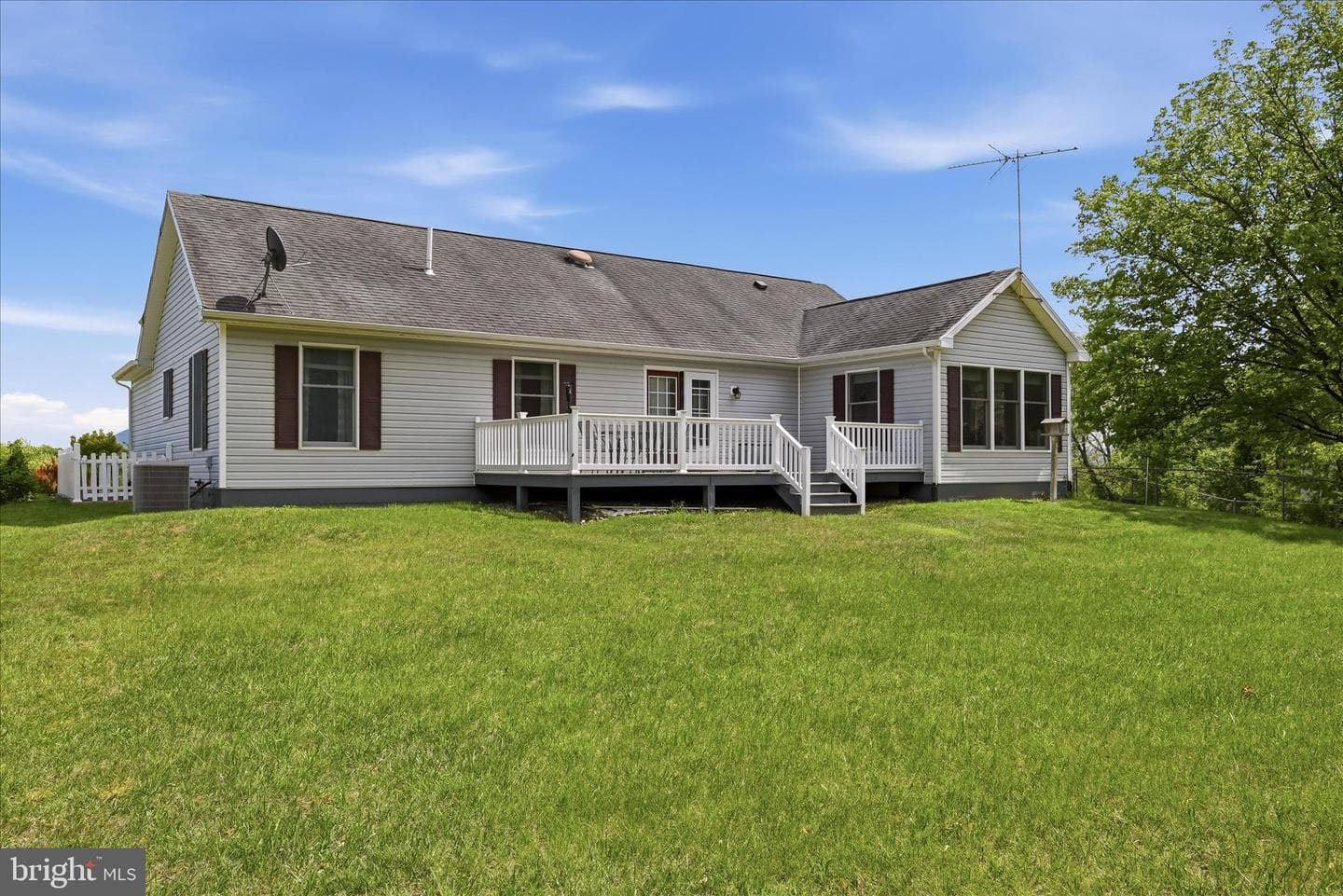 16335 Back Road photo 45