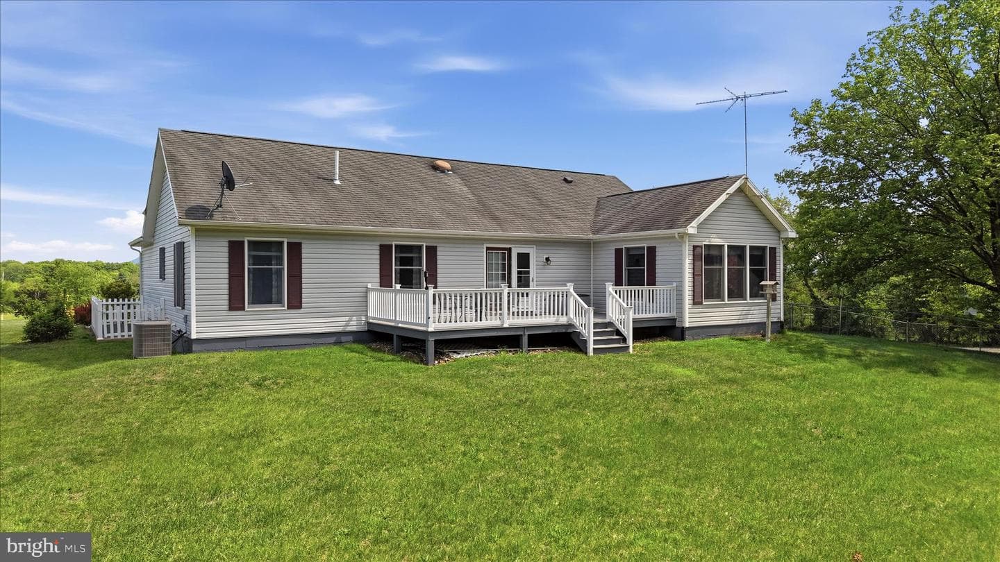 16335 Back Road photo 46