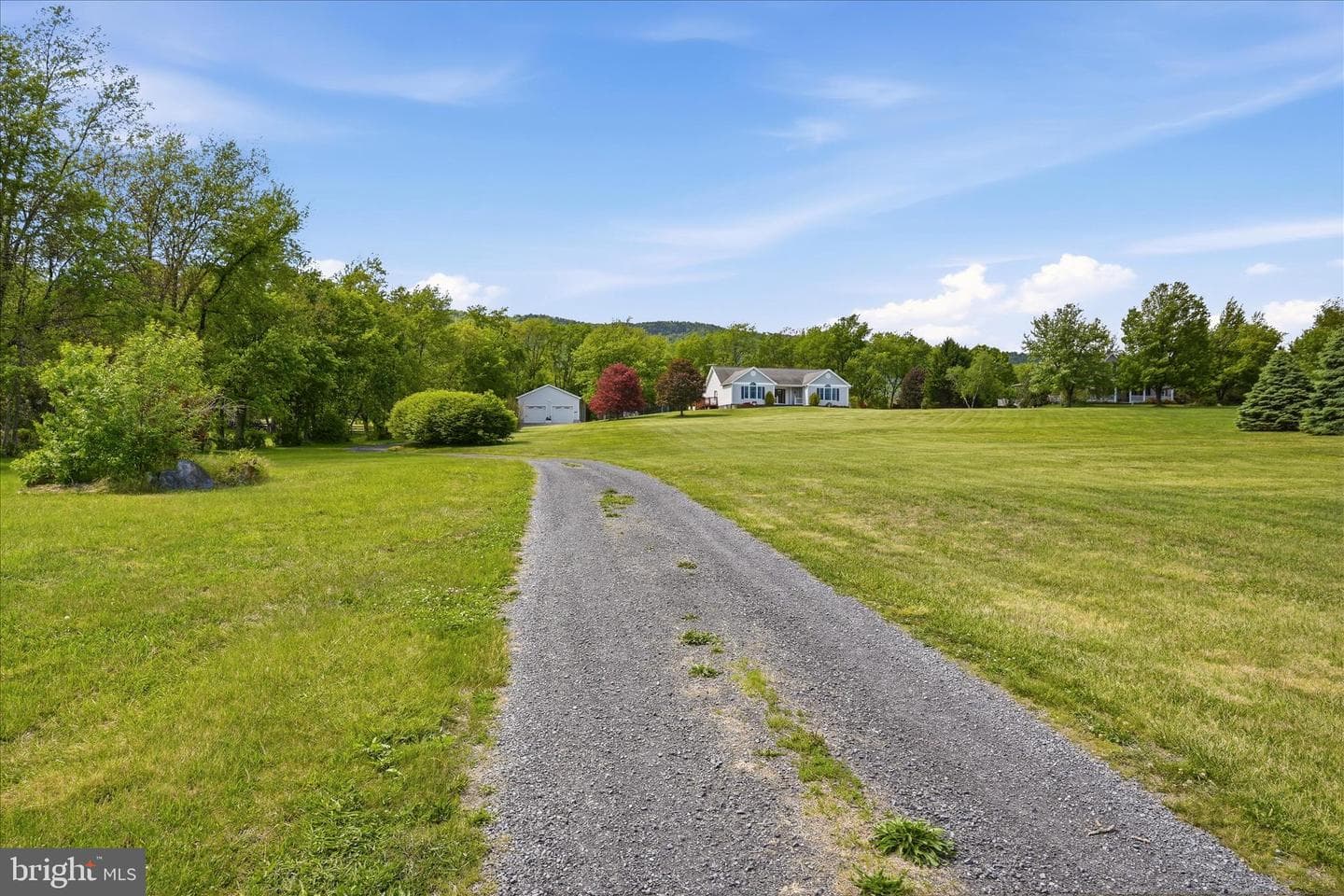 16335 Back Road photo 48