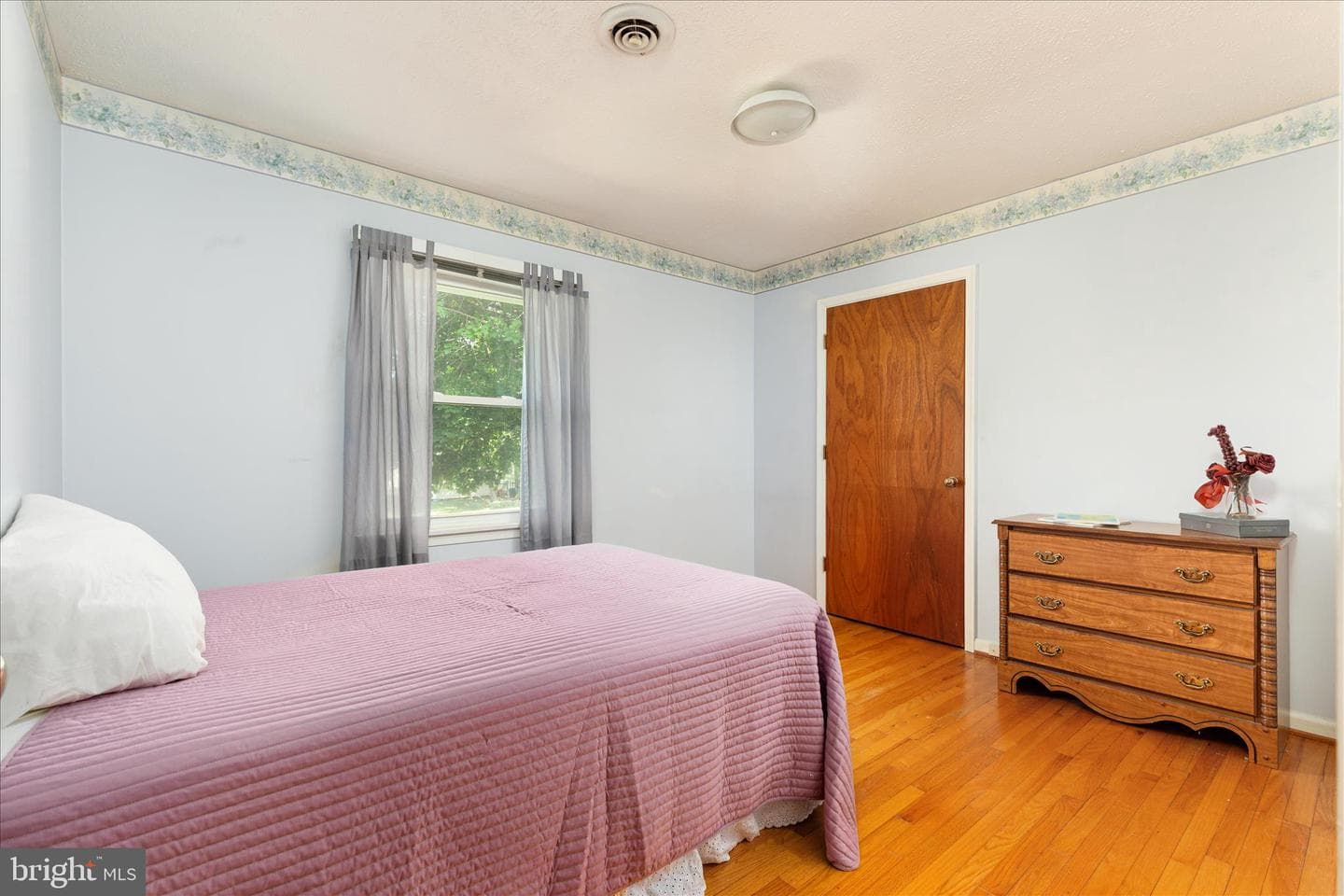 9943 Massanutten Avenue photo 16