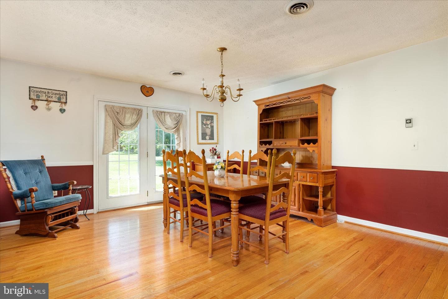 9943 Massanutten Avenue photo 7
