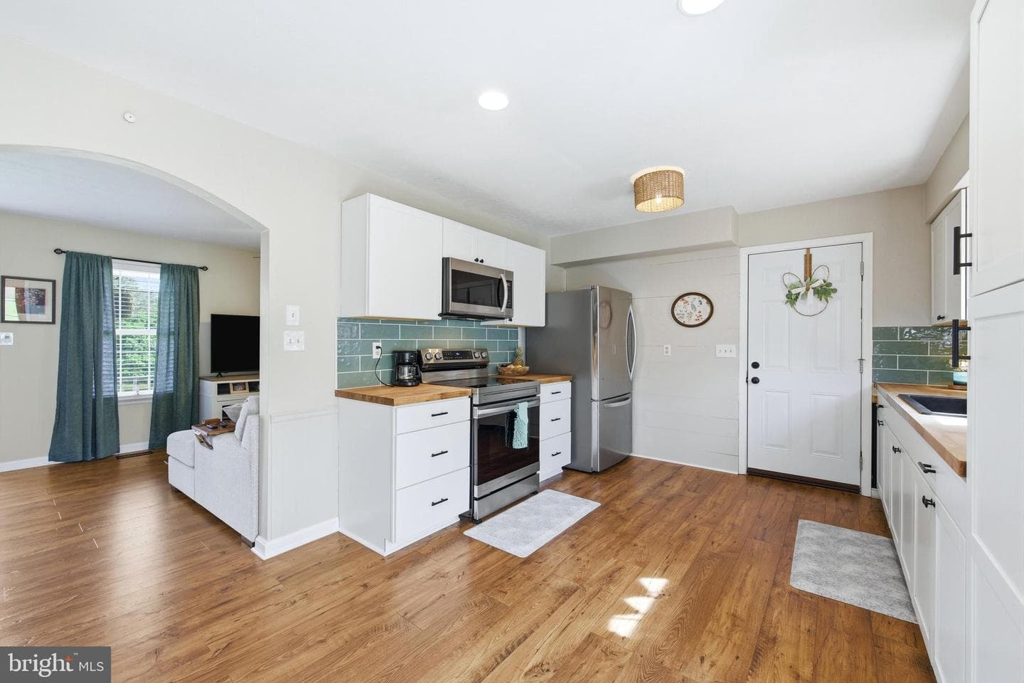 26084 Old Valley Pike photo 17