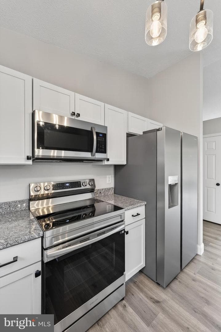 213 Black Oak Drive photo 4