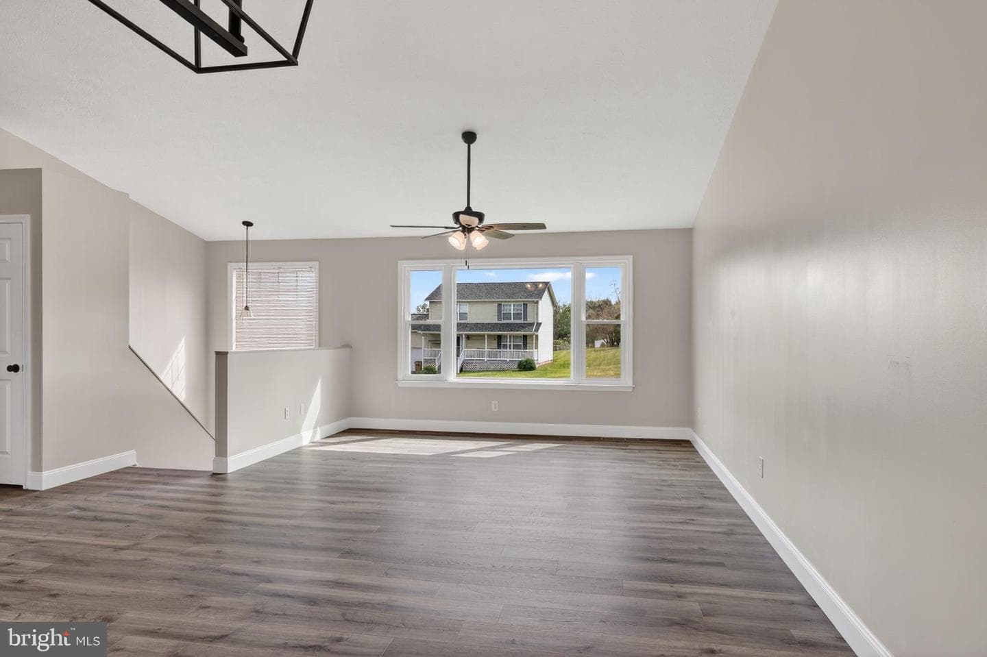 213 Black Oak Drive photo 9