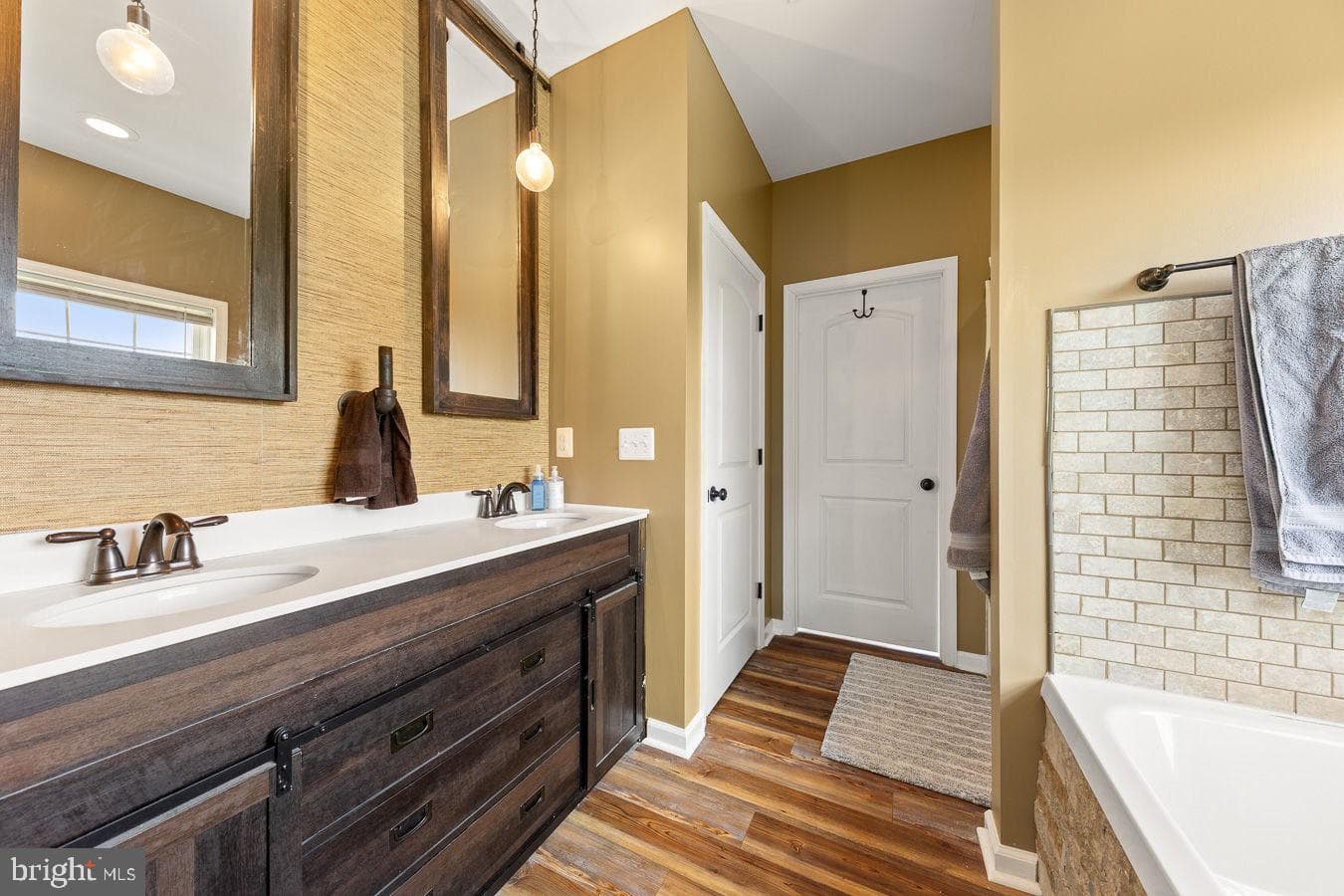 295 Sara Ann Avenue photo 22