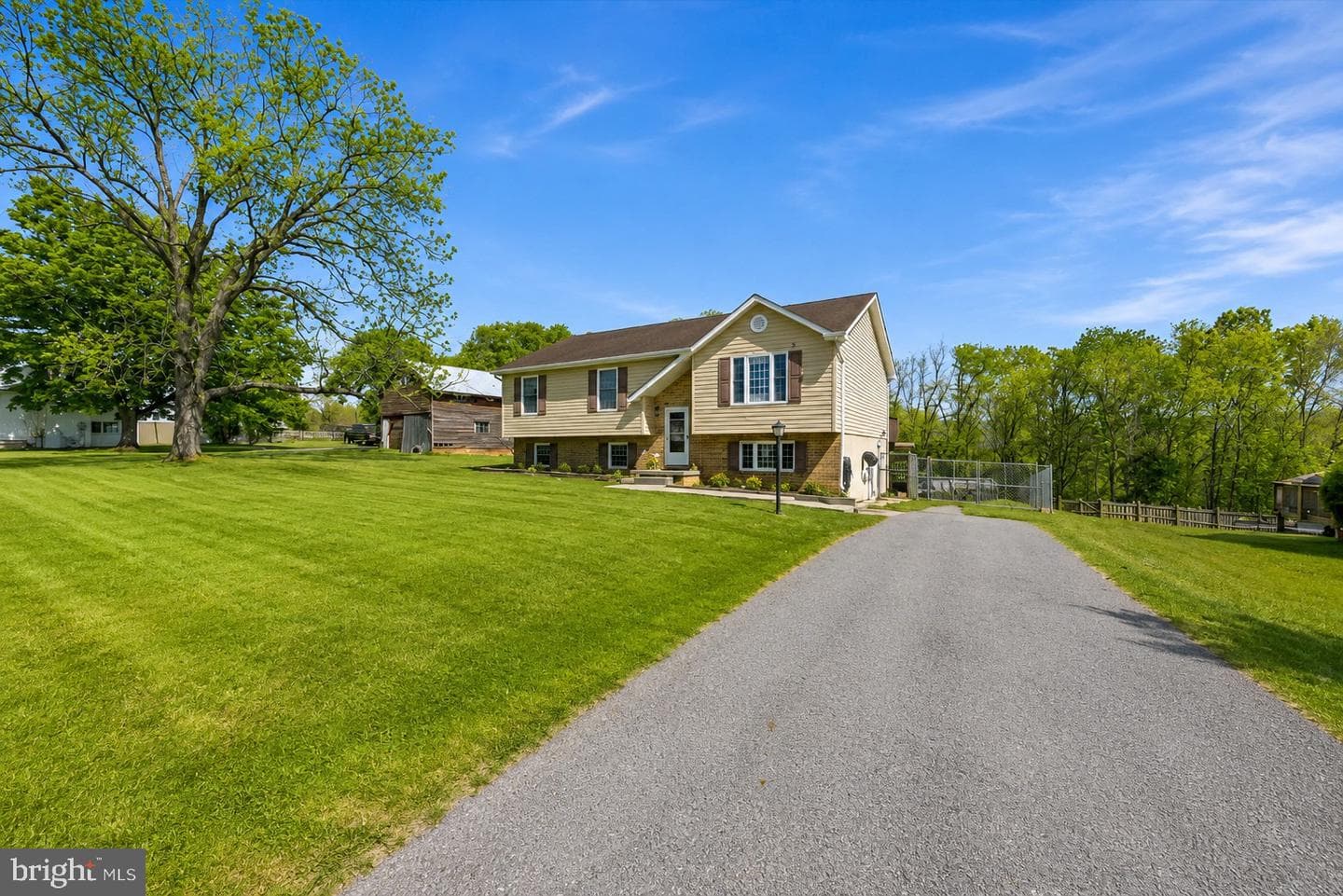 25996 Old Valley Pike photo 1