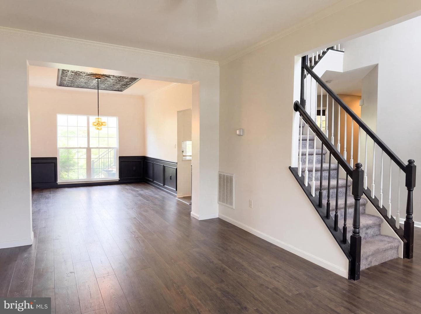 160 Aden Drive photo 3