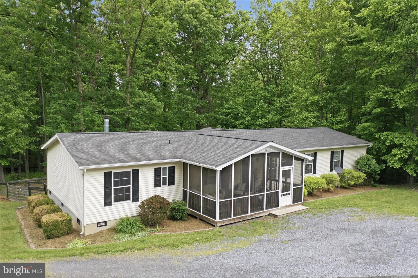 165 Fox Haven Lane photo 2