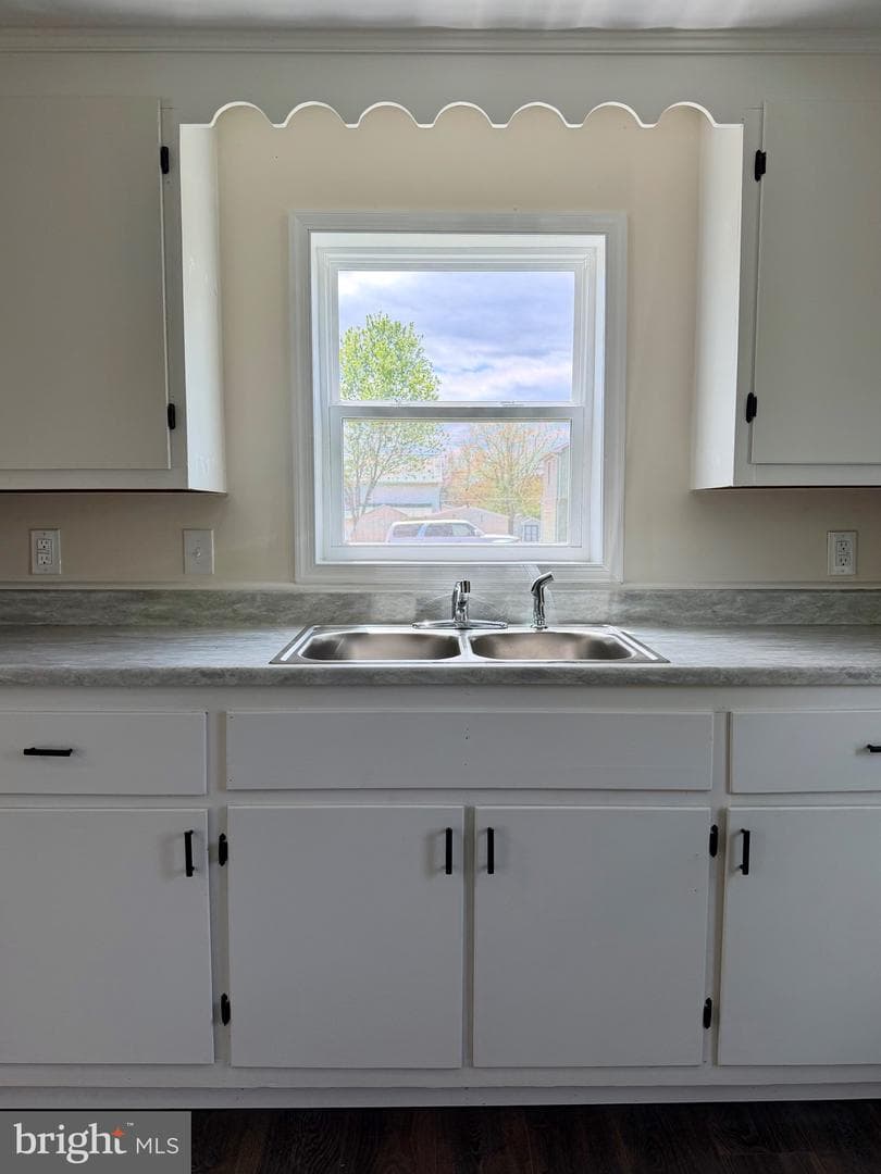 619 Branch Street photo 10