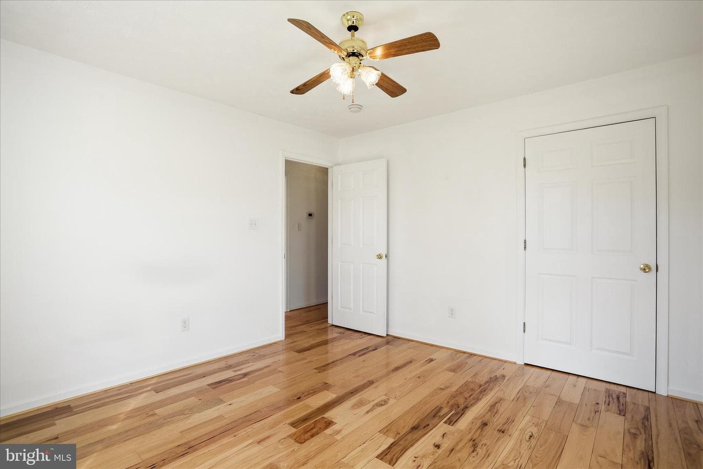500 Stephenson Court photo 14