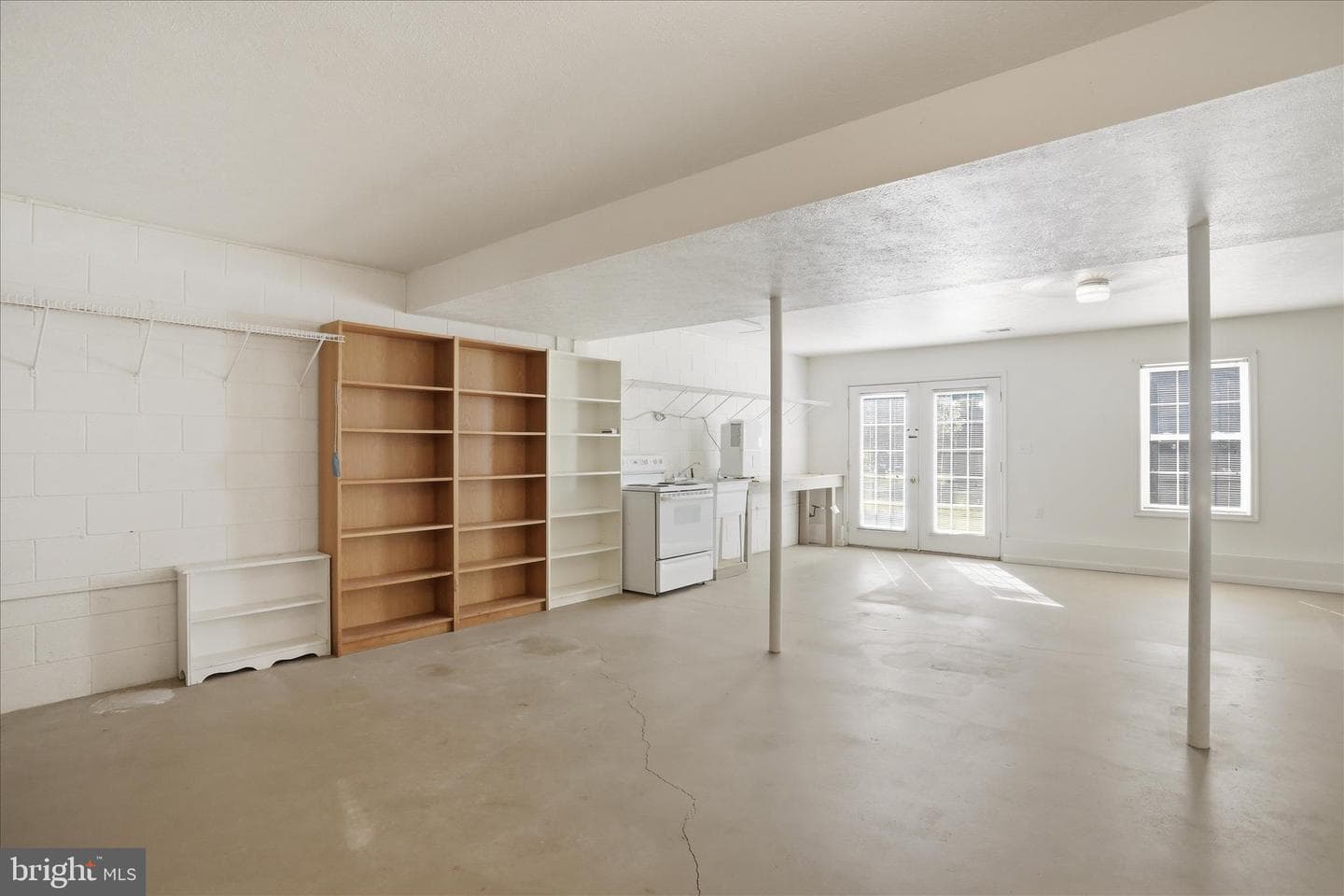 500 Stephenson Court photo 19
