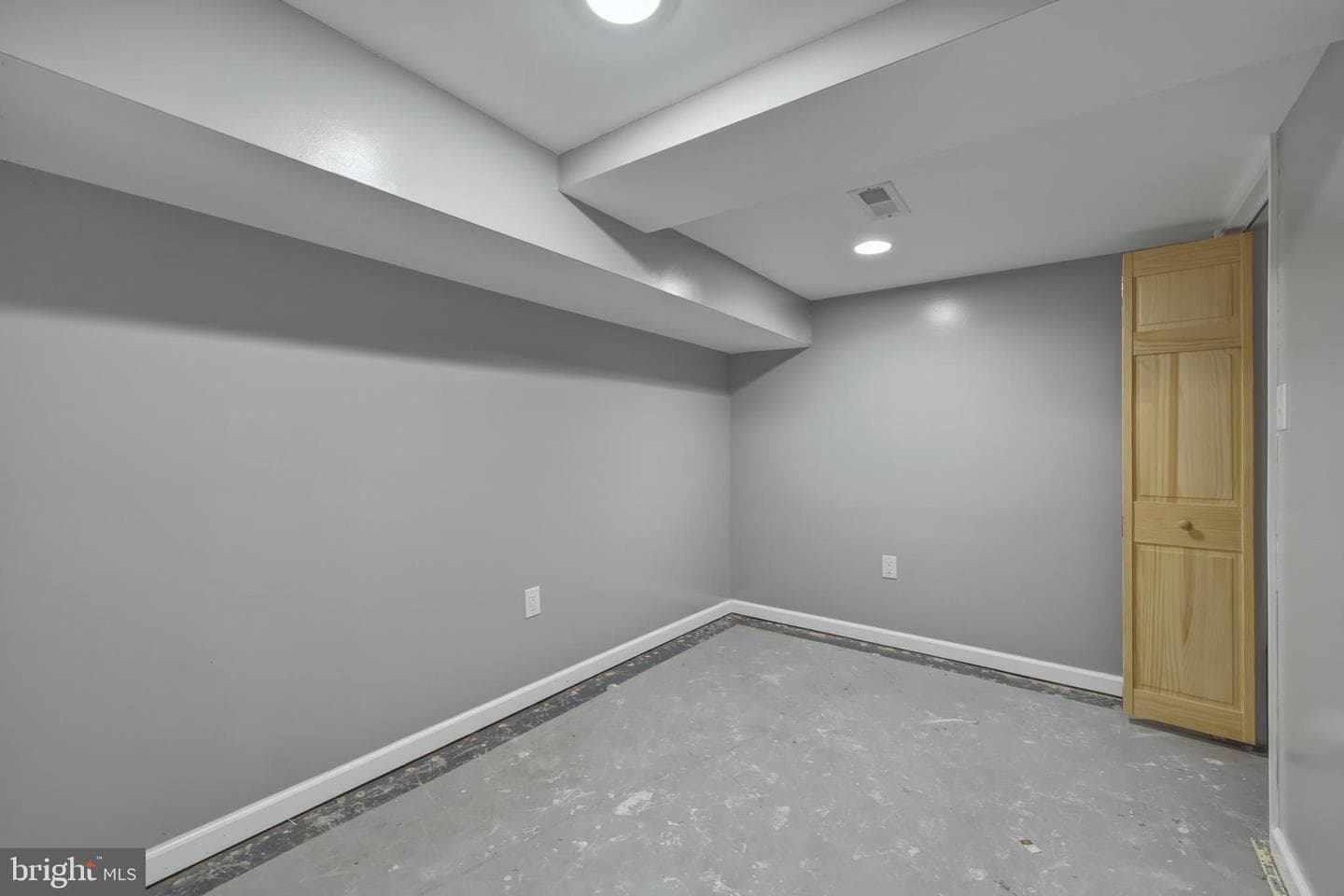 380 E Reservoir Road photo 26