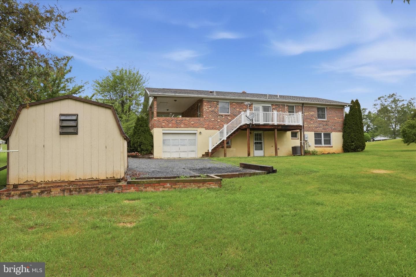 317 Dawn Avenue photo 32