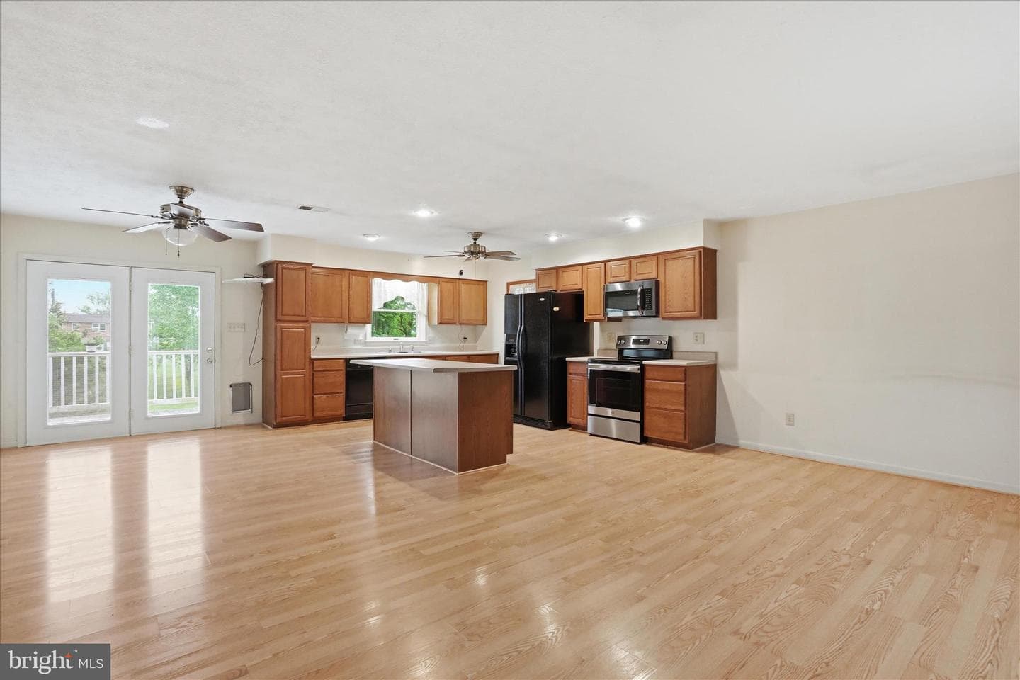 317 Dawn Avenue photo 4