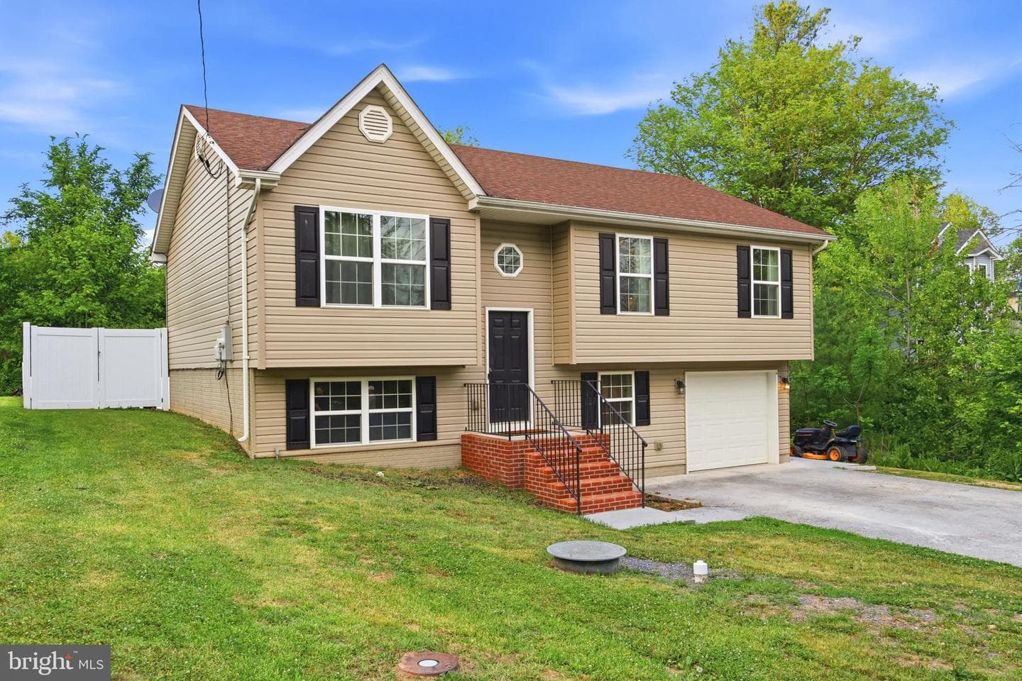 658 W King Street, Strasburg