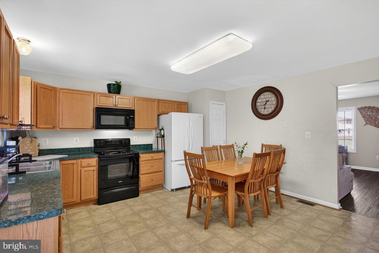 214 Kadies Lane photo 11