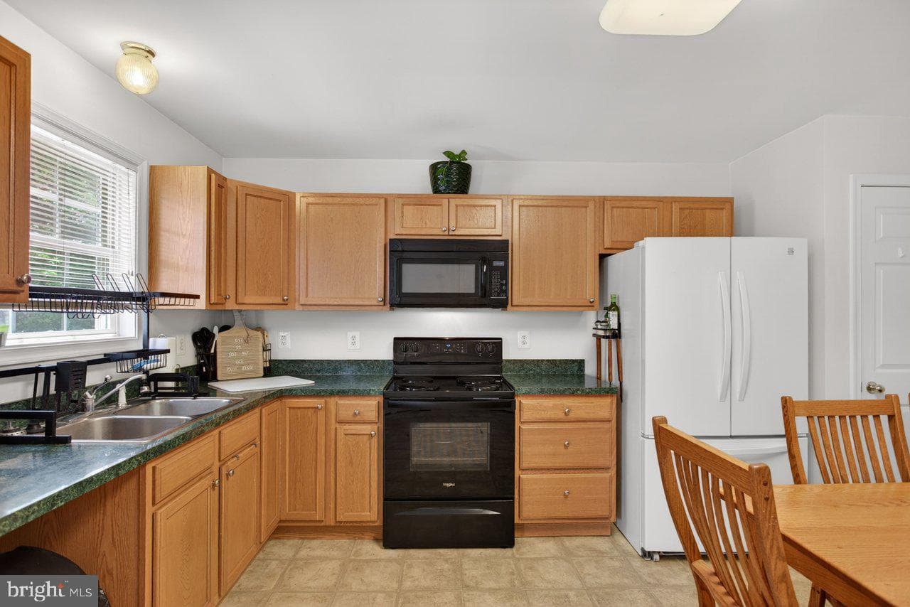 214 Kadies Lane photo 12