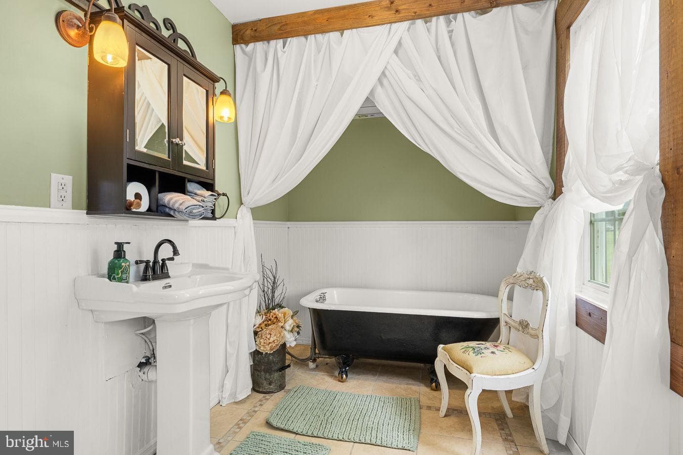 143 N Water Street photo 11