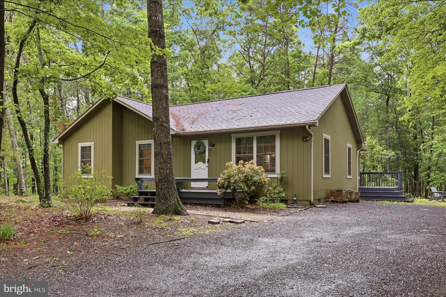 323 Palmer Road, Basye