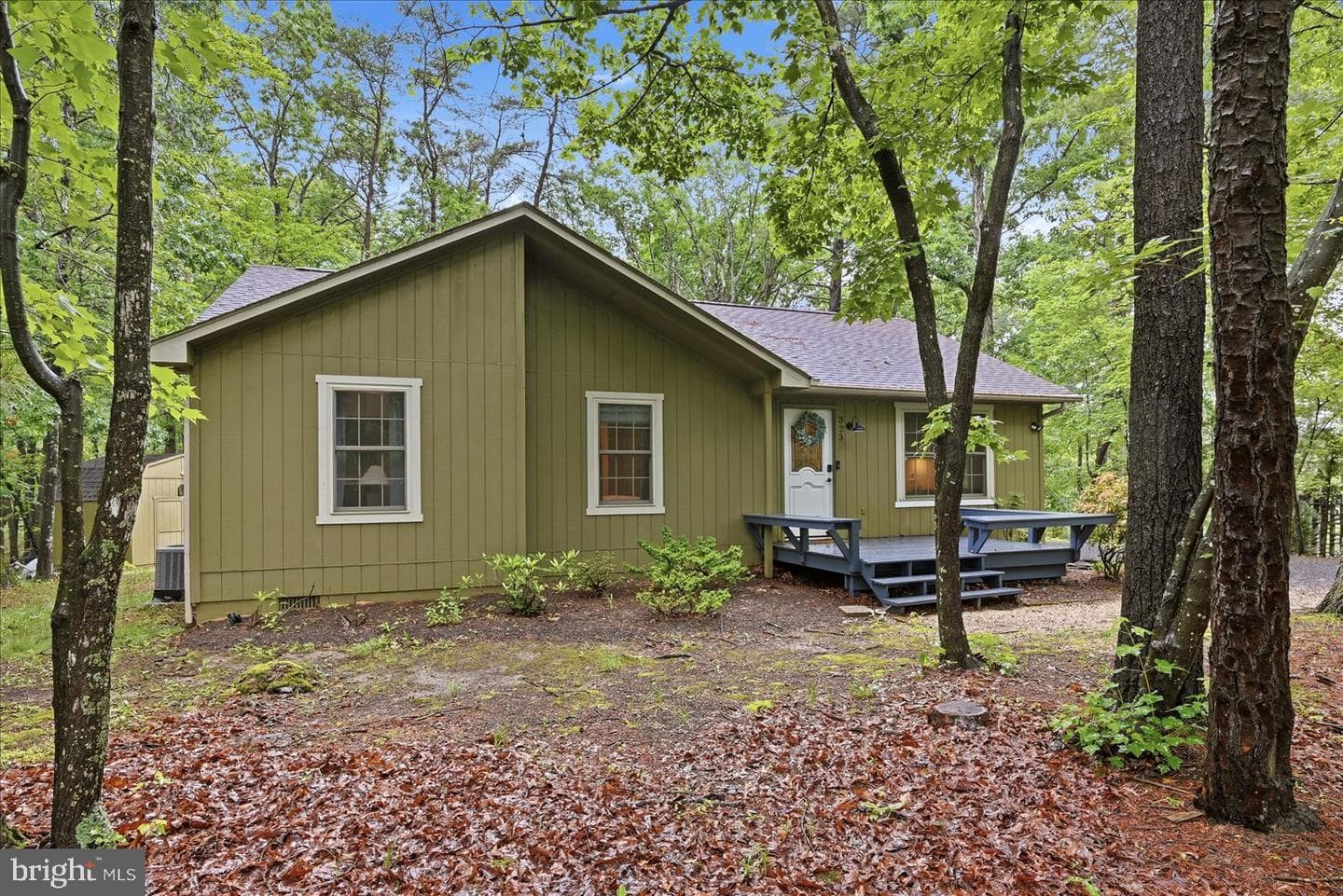 323 Palmer Road, Basye