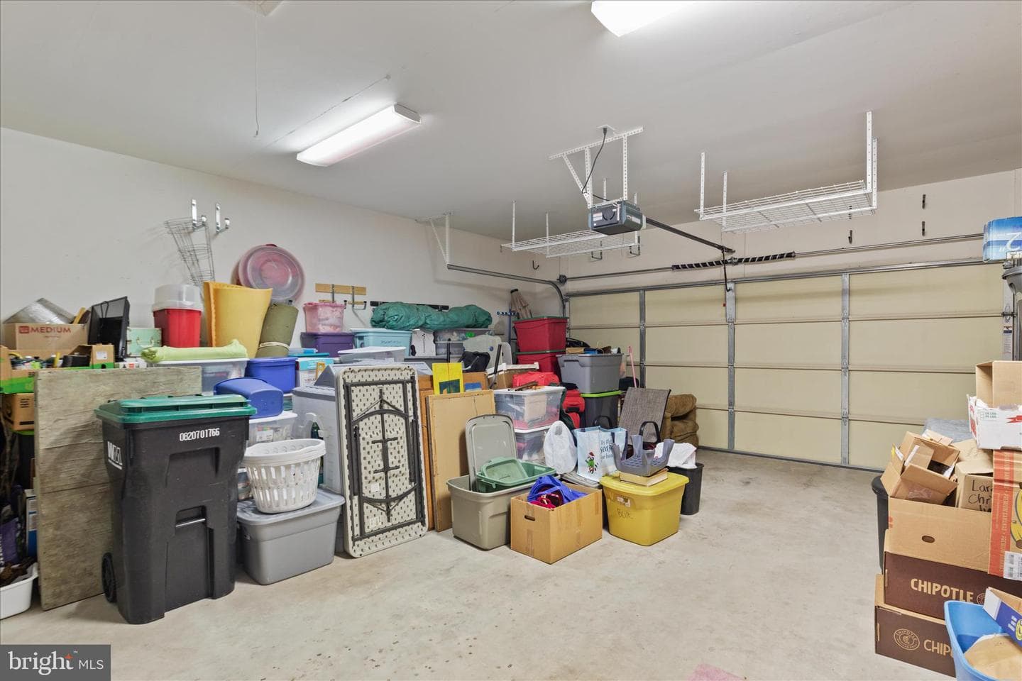 140 Donna Drive photo 32