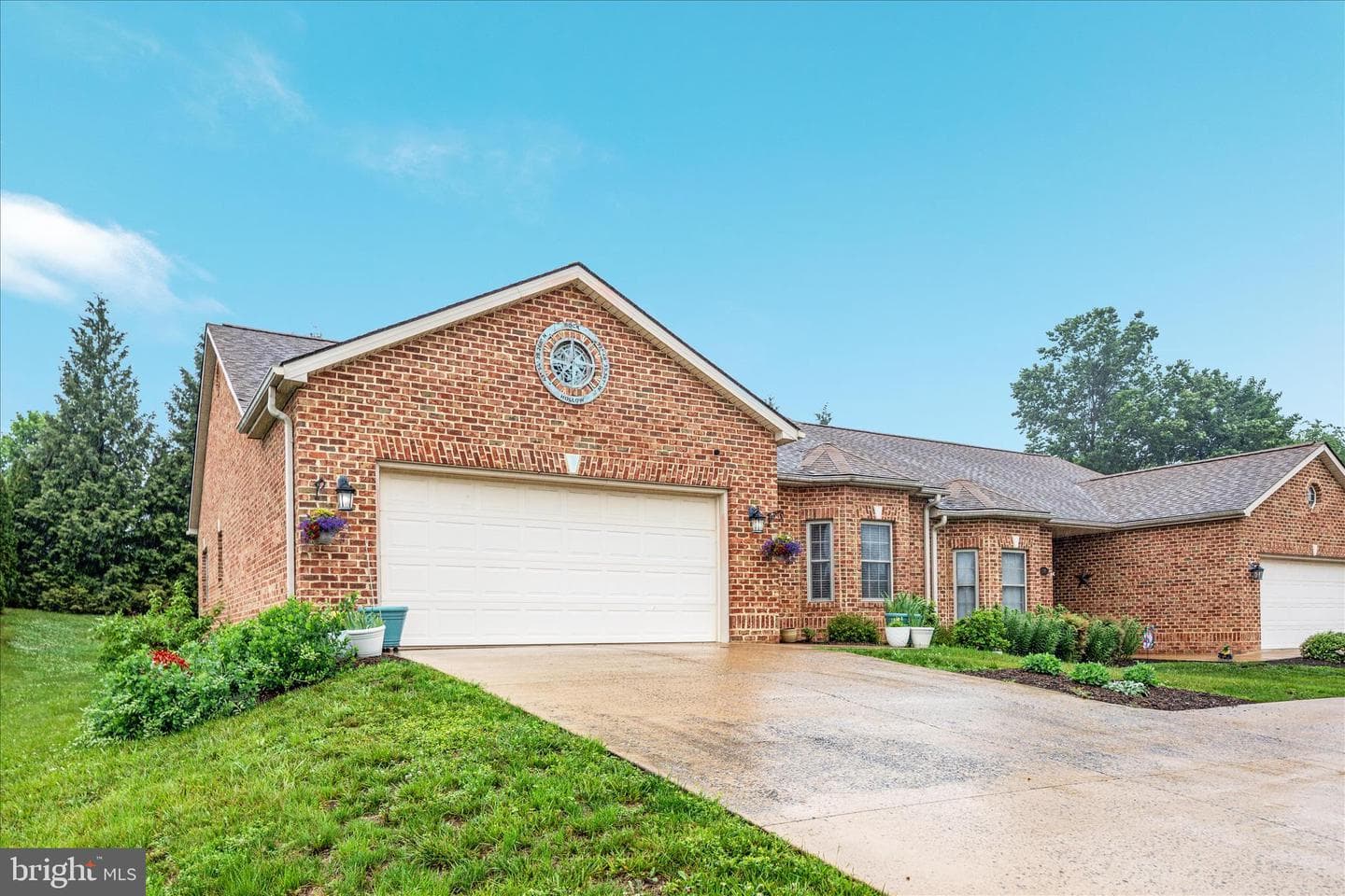 140 Donna Drive photo 34