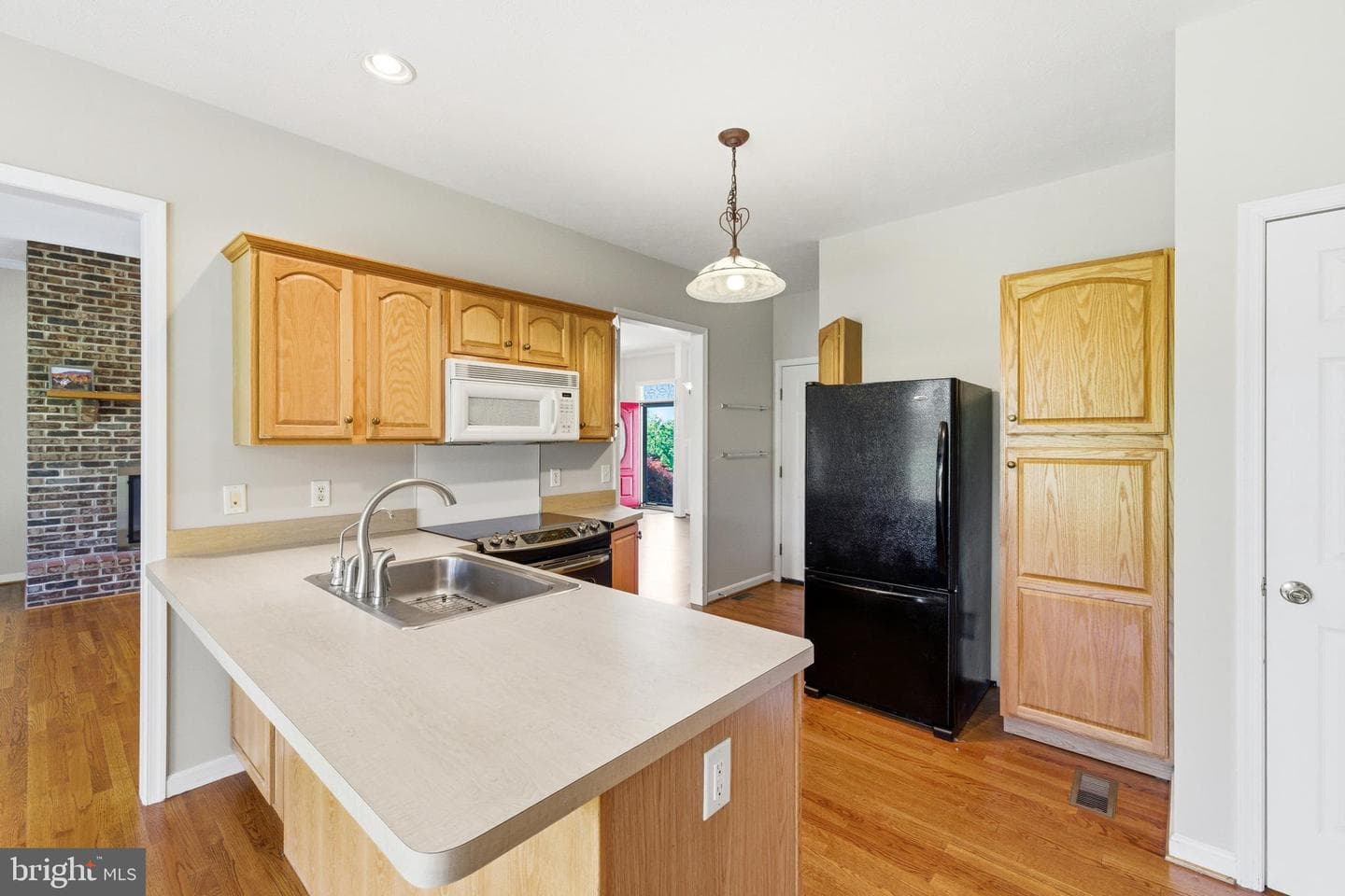 128 Fairview Circle photo 4
