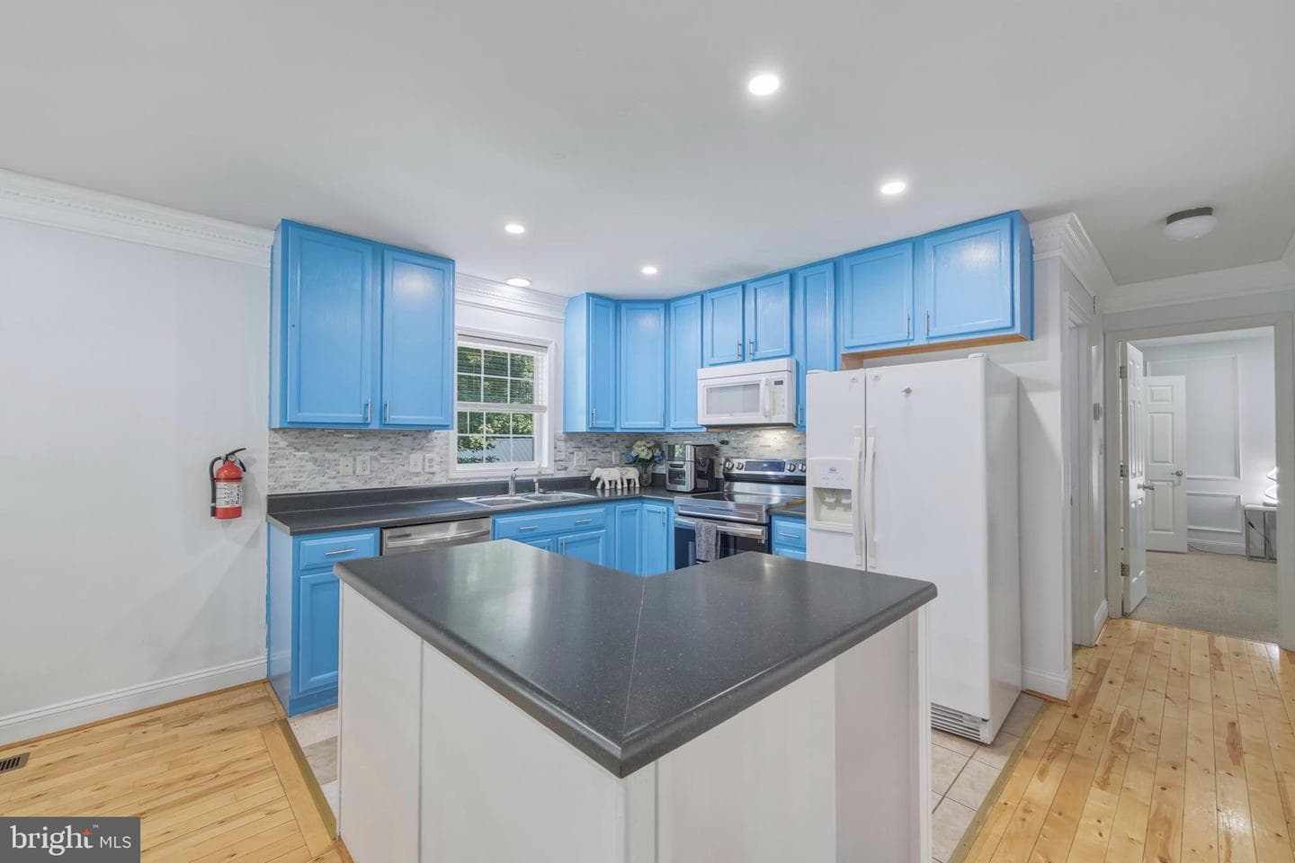 671 Willow Ln photo 19