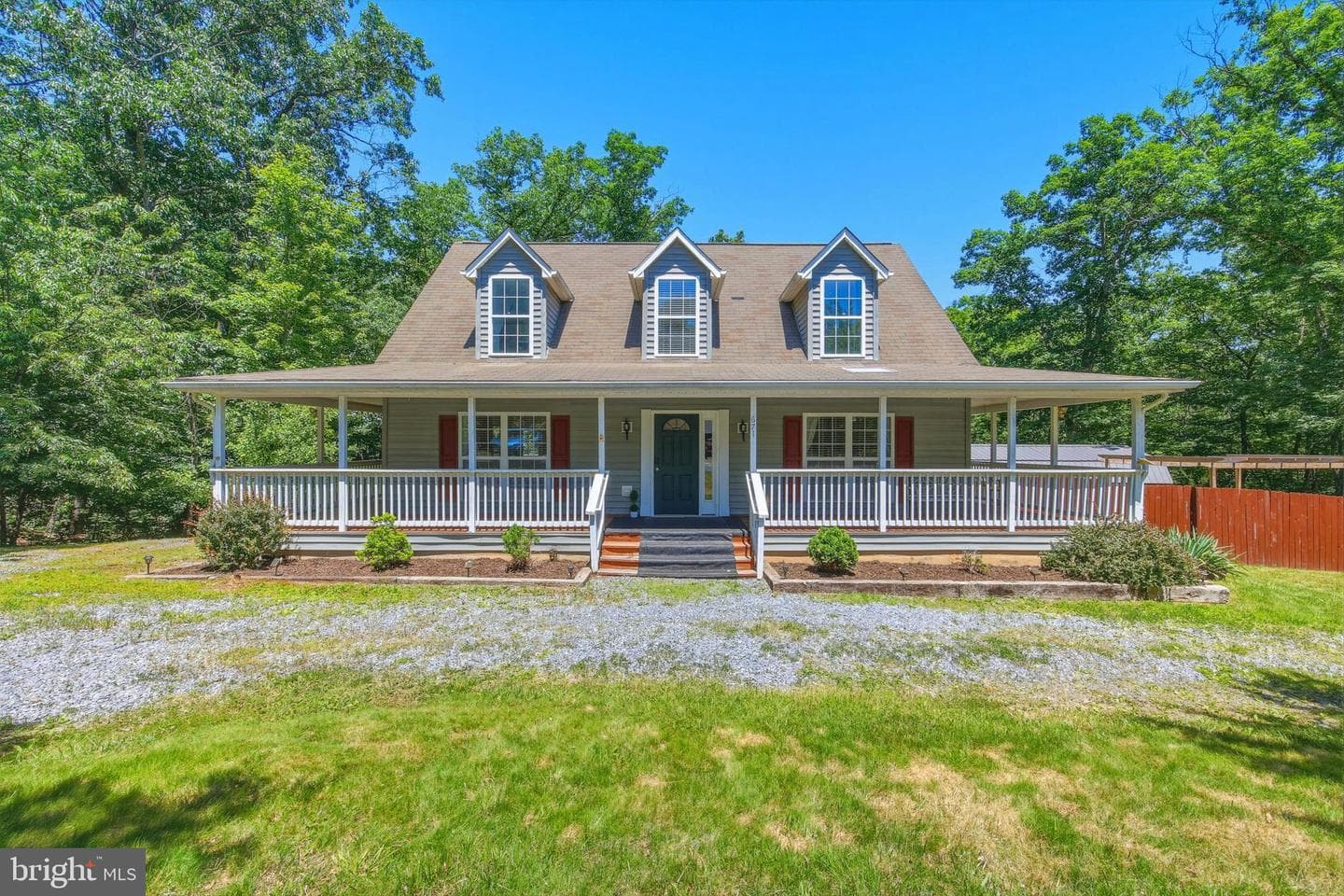 671 Willow Ln, Mount Jackson