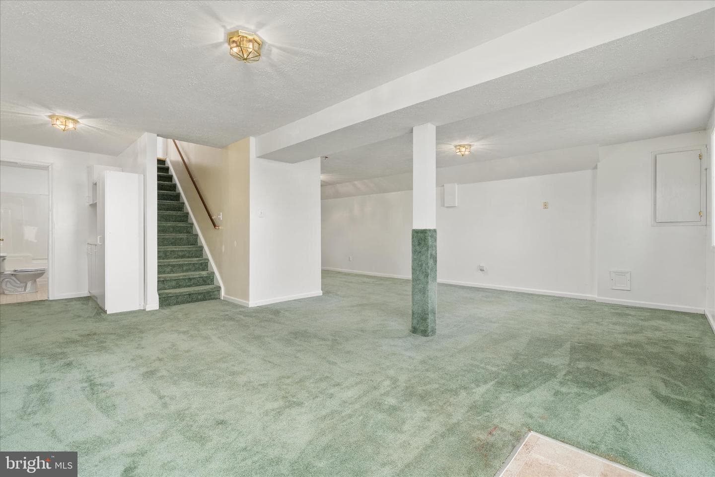 114 Hillview Drive photo 18