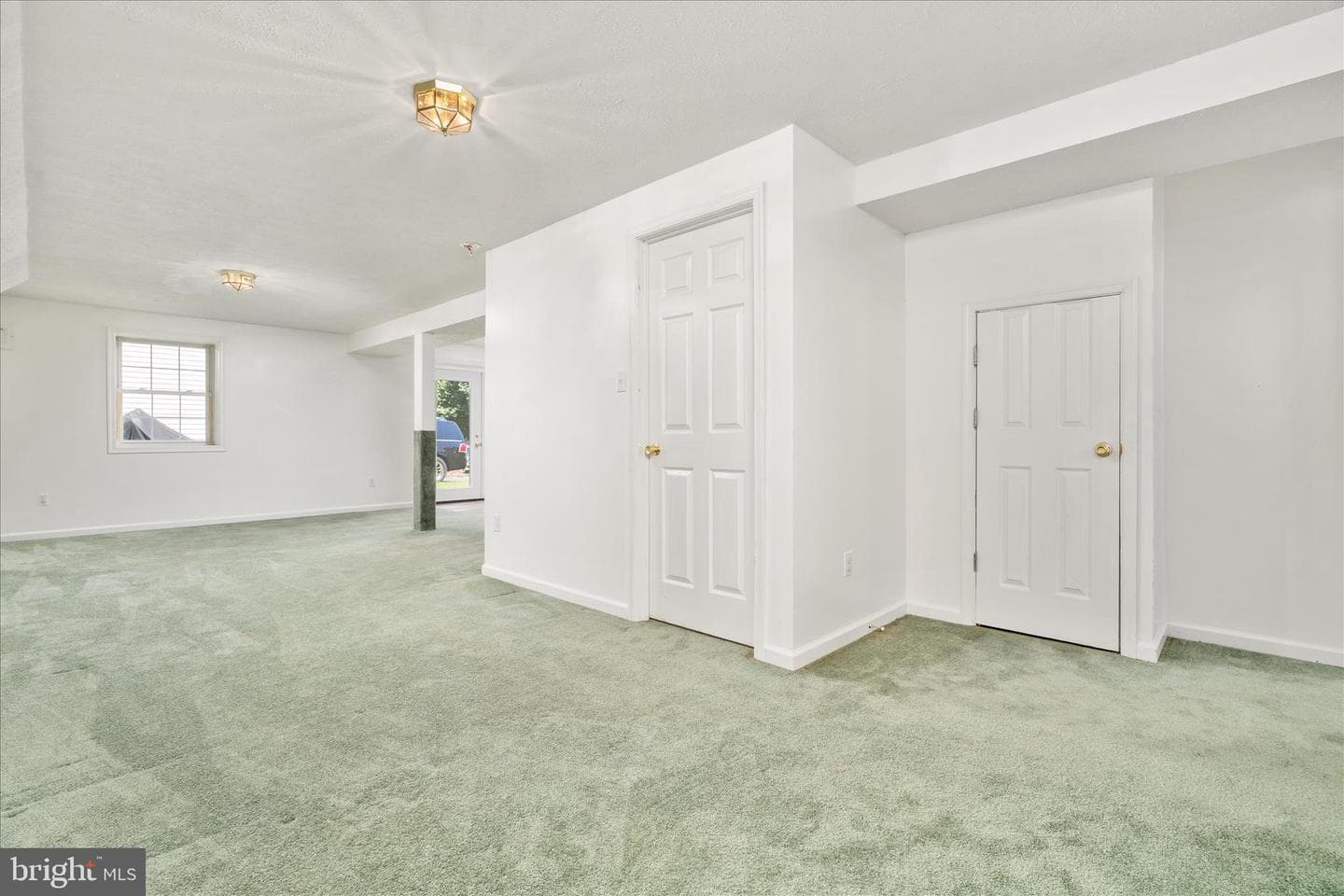 114 Hillview Drive photo 19