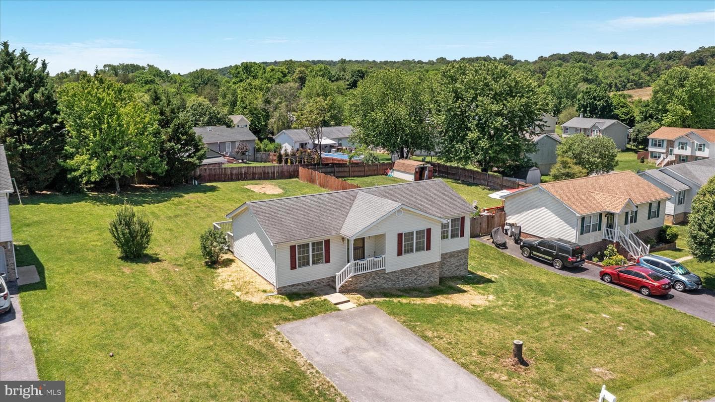 114 Hillview Drive photo 38