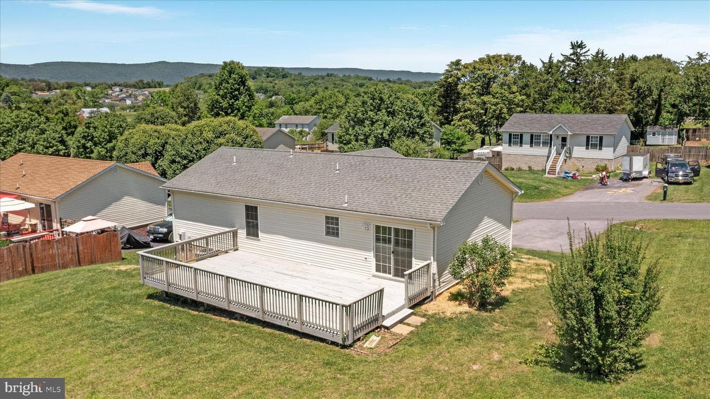 114 Hillview Drive photo 45