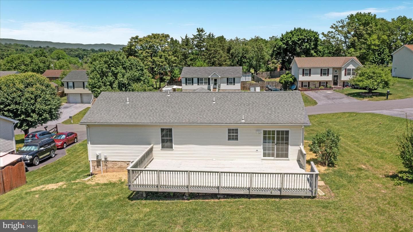 114 Hillview Drive photo 46